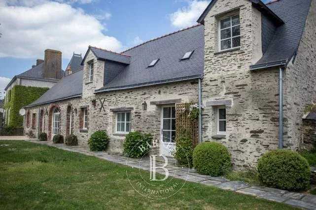 Châteaubriant  - Manoir 13 Pièces 8 Chambres