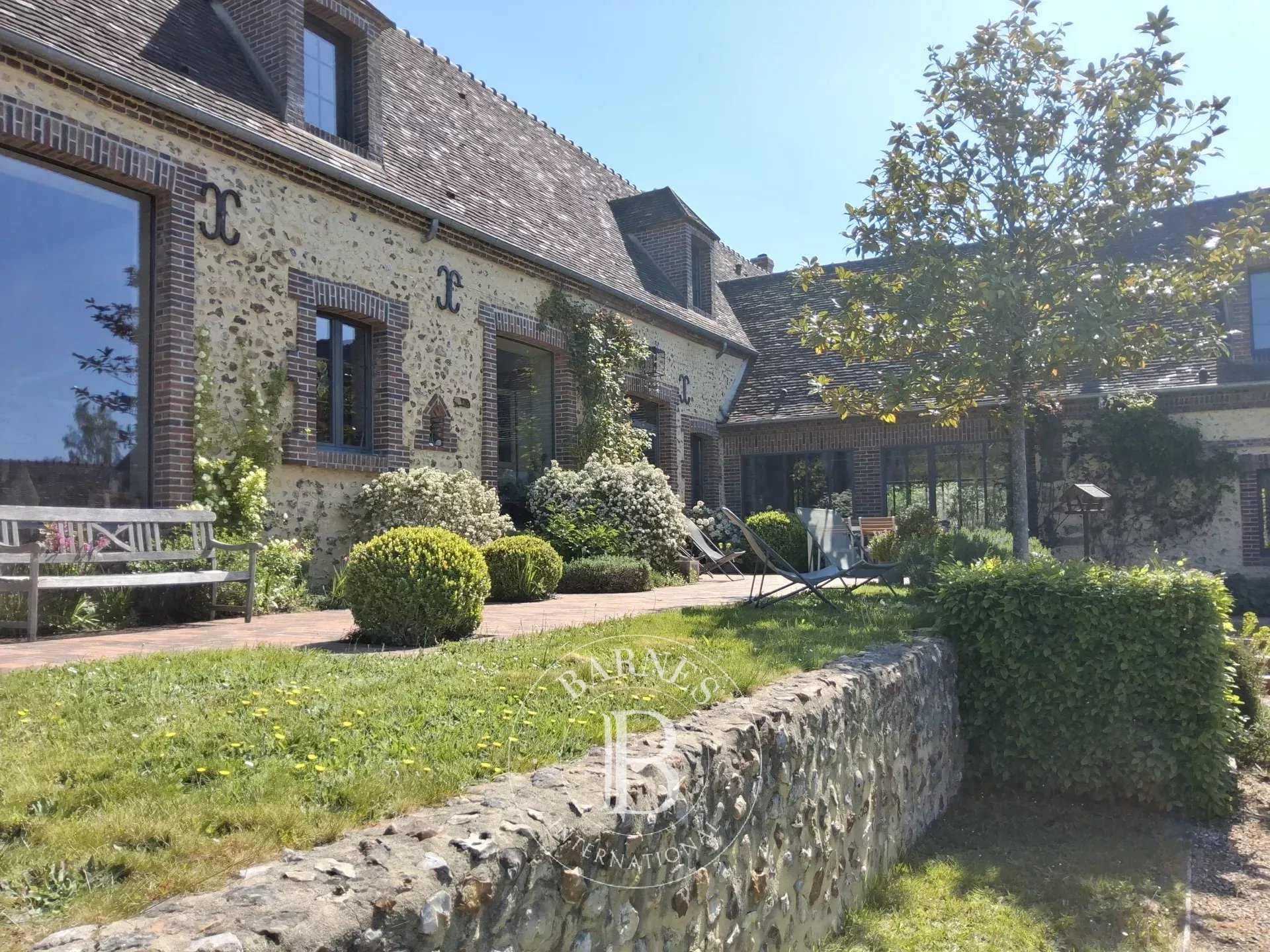 Mortagne-au-Perche  - Maison 9 Pi&egrave;ces 3 Chambres