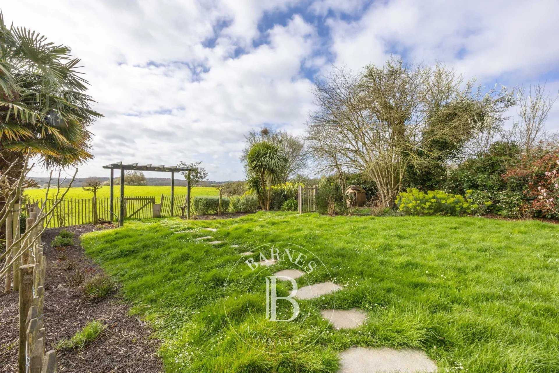 Plouër-sur-Rance  - Maison 7 Pi&egrave;ces 5 Chambres