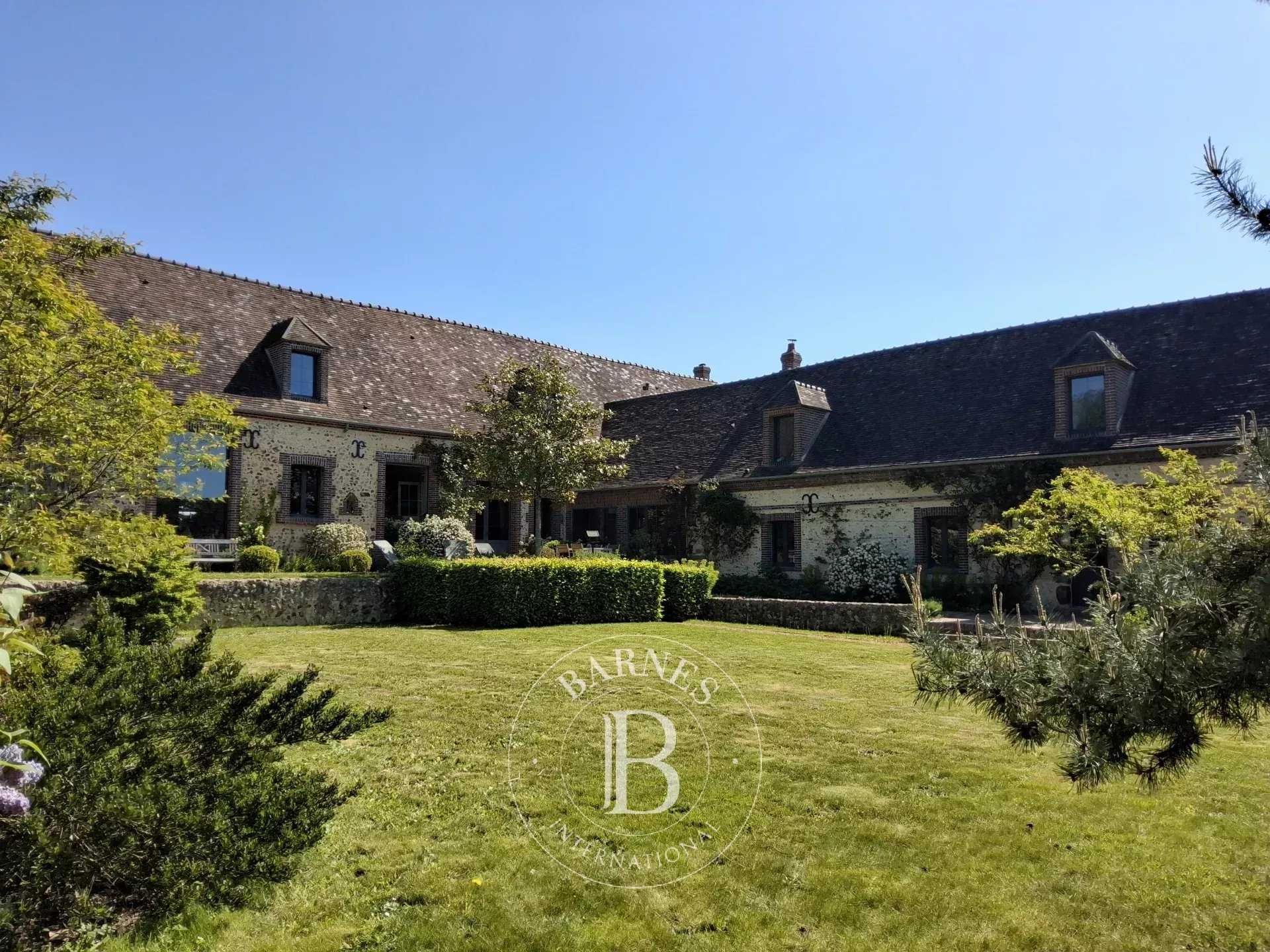 Mortagne-au-Perche  - Maison 9 Pi&egrave;ces 3 Chambres