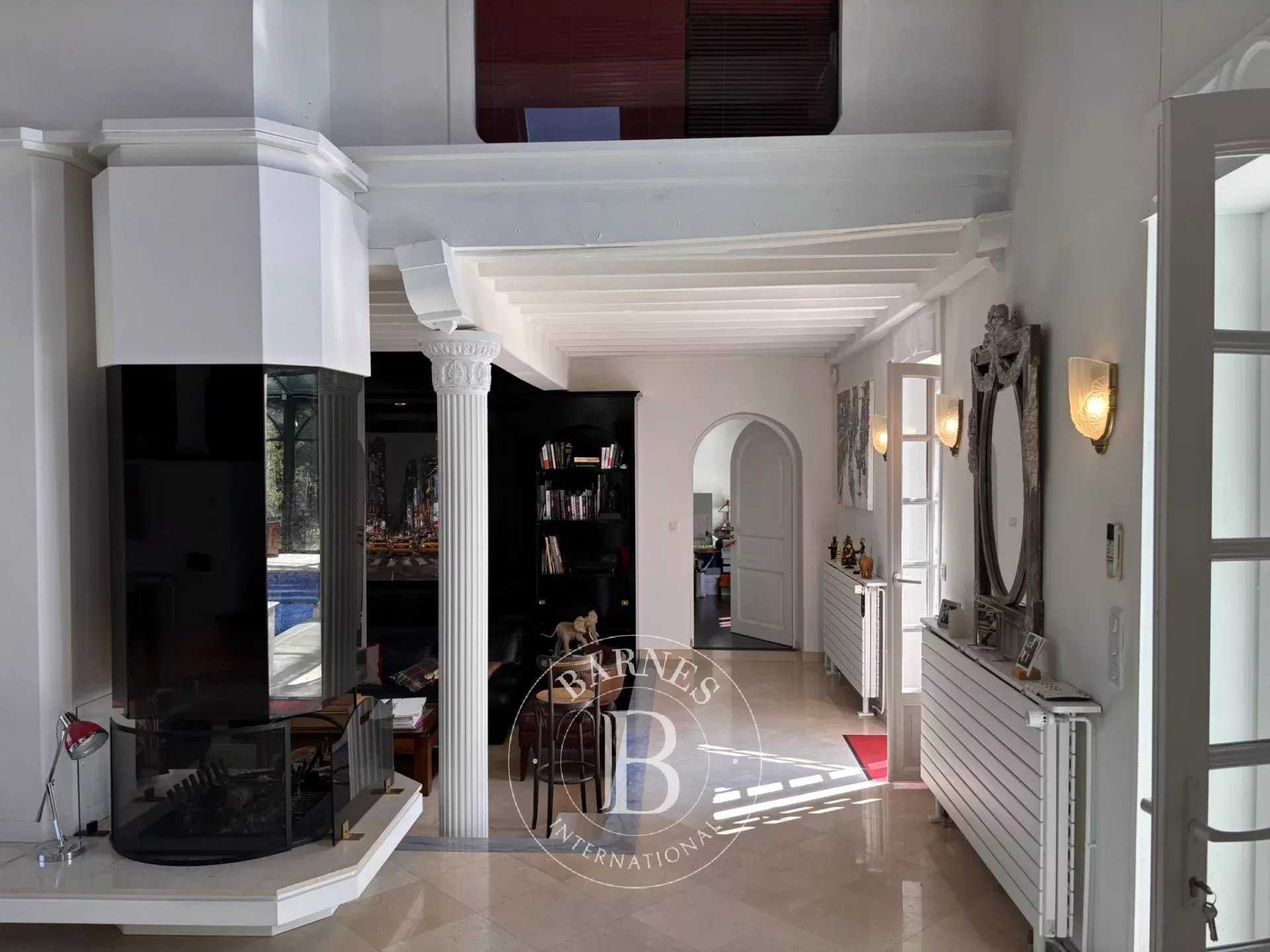 Houlbec-Cocherel  - Maison 10 Pi&egrave;ces 4 Chambres