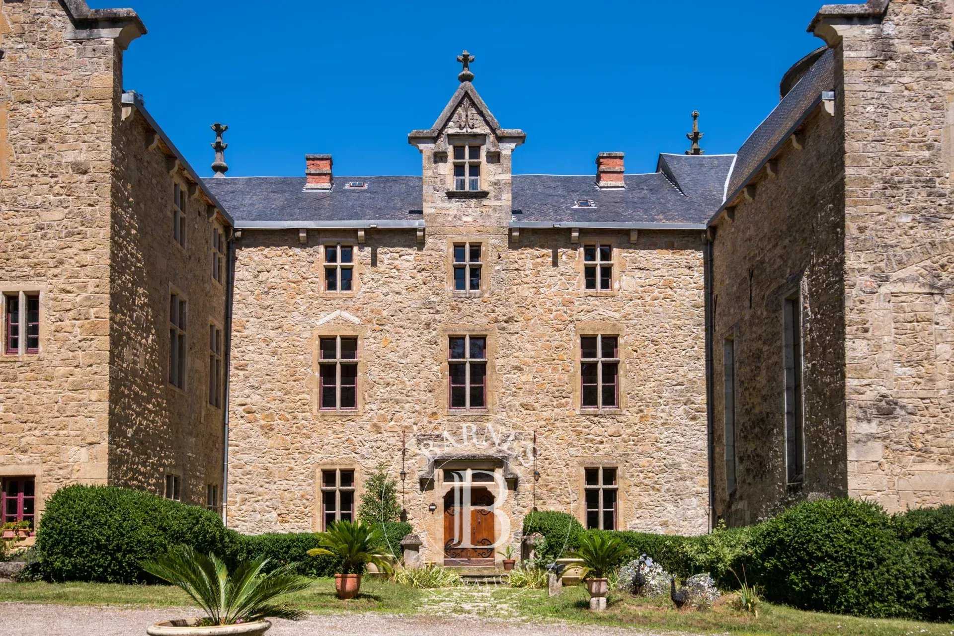 Millau  - Castle 11 Bedrooms