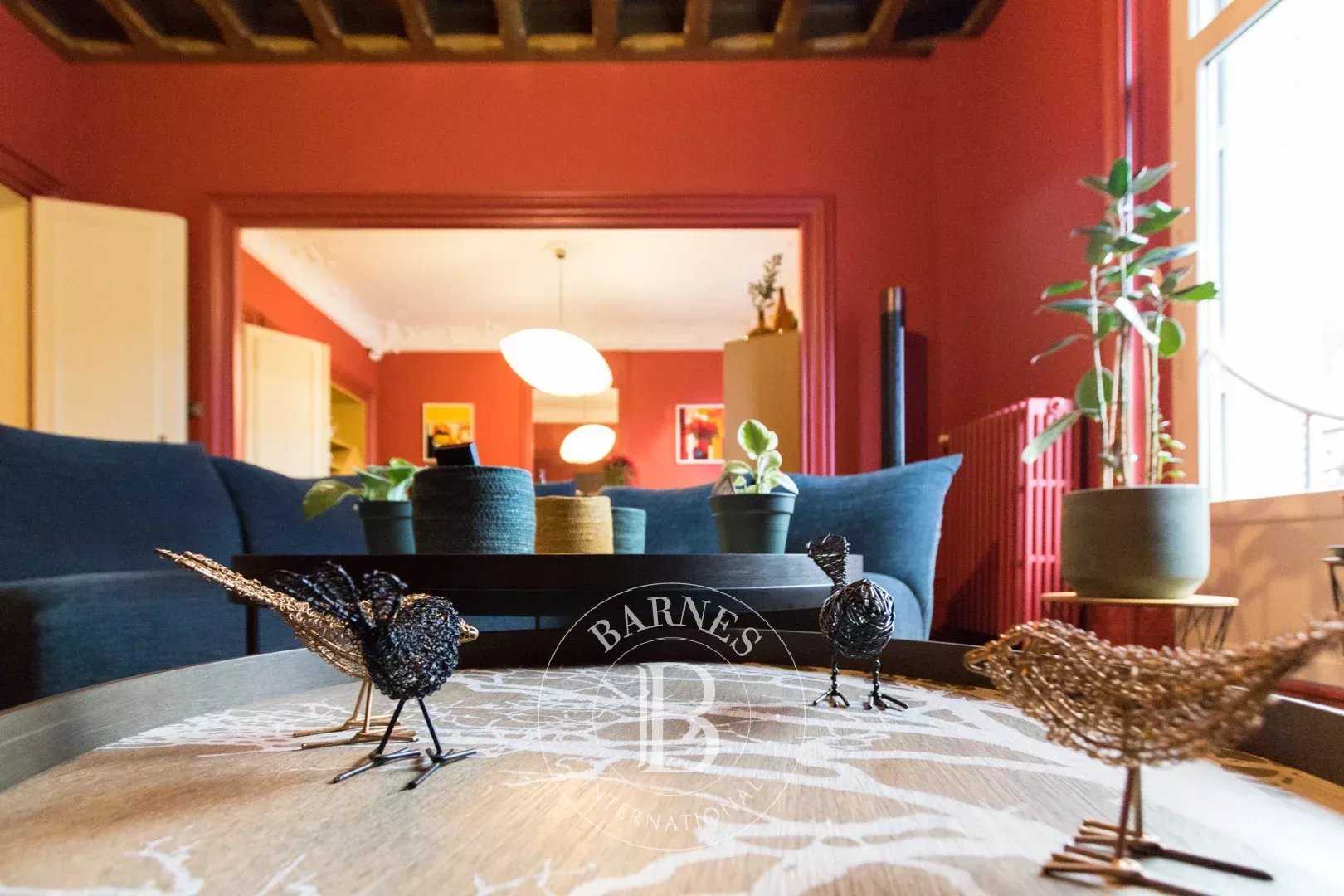 Dijon  - Hôtel particulier 11 Pi&egrave;ces 5 Chambres