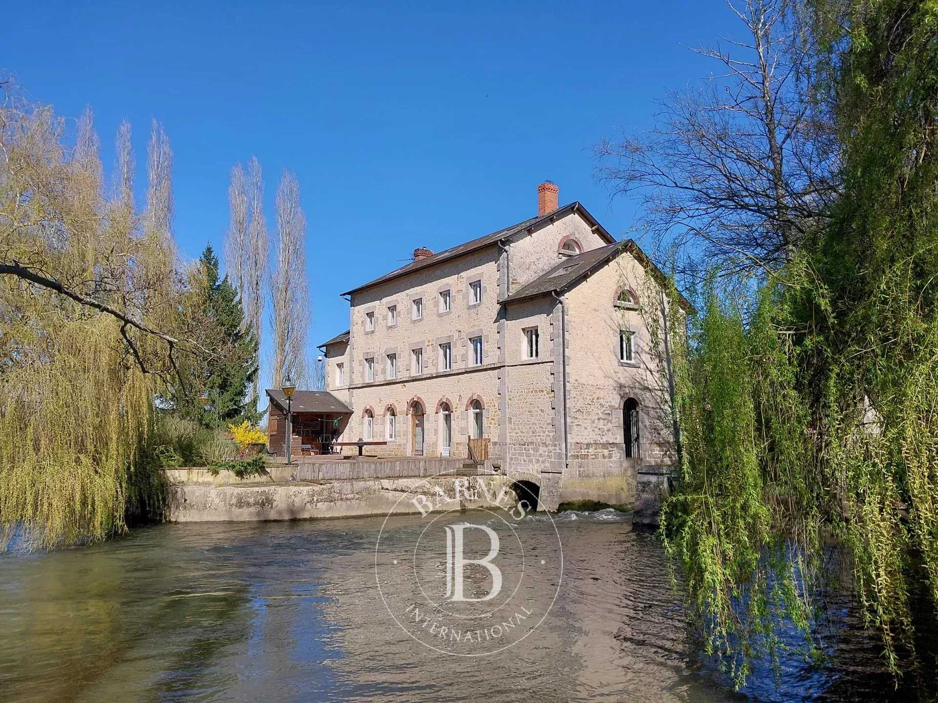 Mortagne-au-Perche  - Moulin 13 Pi&egrave;ces 9 Chambres