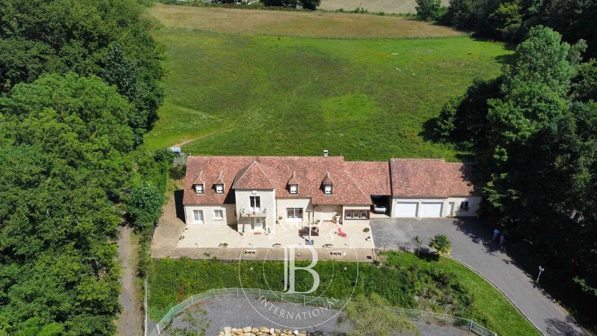 Beauvais  - Maison 10 Pi&egrave;ces 5 Chambres