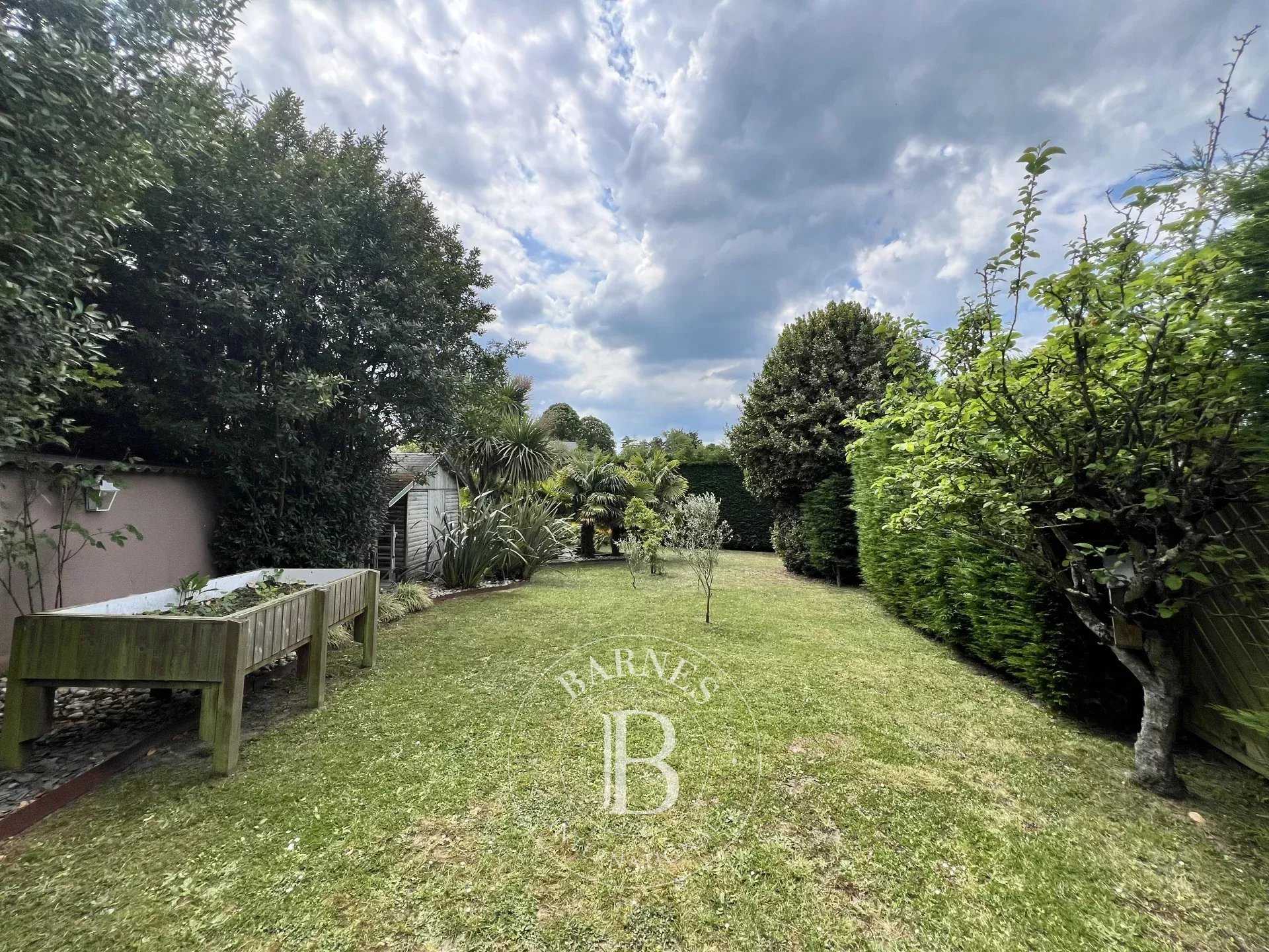 Granville  - House 5 Bedrooms