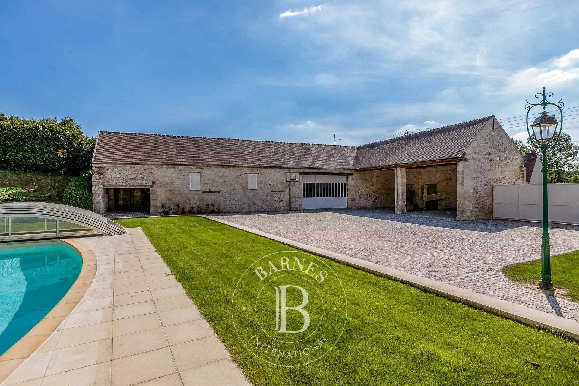 Verneuil-en-Halatte  - Maison 