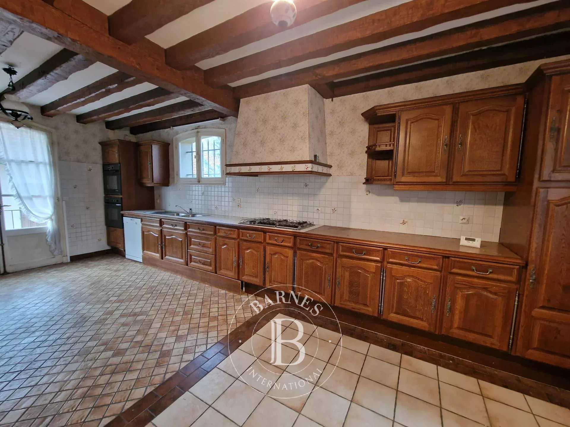 Poigny-la-Forêt  - Maison 13 Pi&egrave;ces 6 Chambres