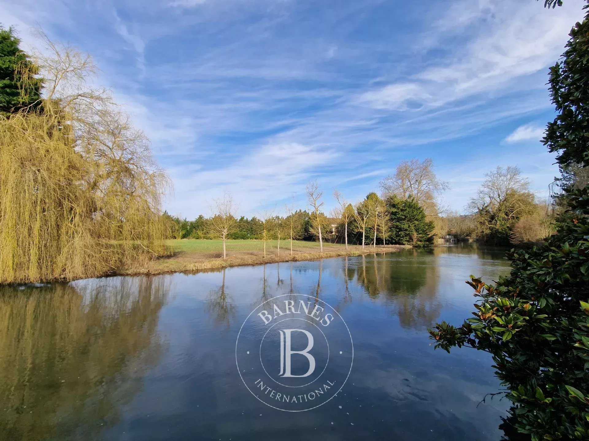 Anet  - House 7 Bedrooms