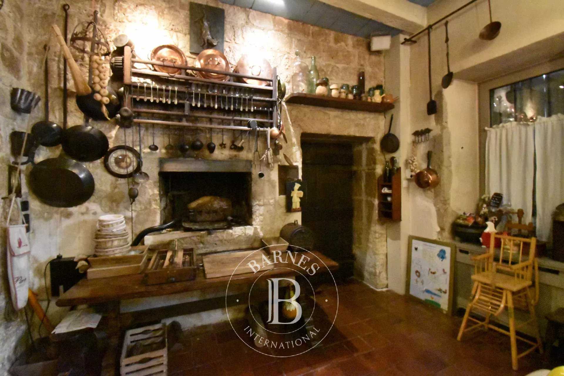 Agen  - House 10 Bedrooms