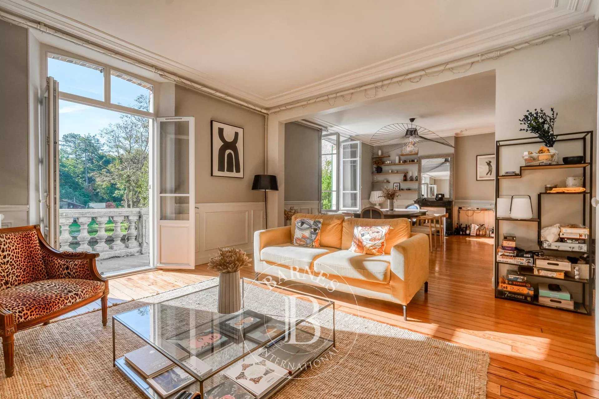 Fontainebleau  - Casa de pueblo 7 Cuartos 5 Habitaciones