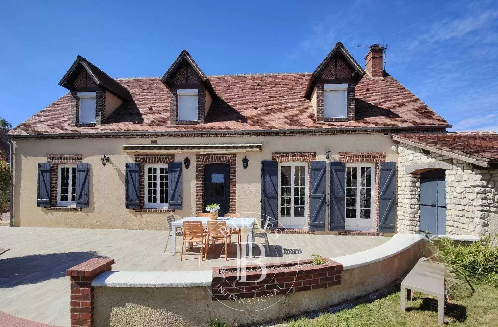 Tremblay-les-Villages  - Maison 15 Pi&egrave;ces 8 Chambres