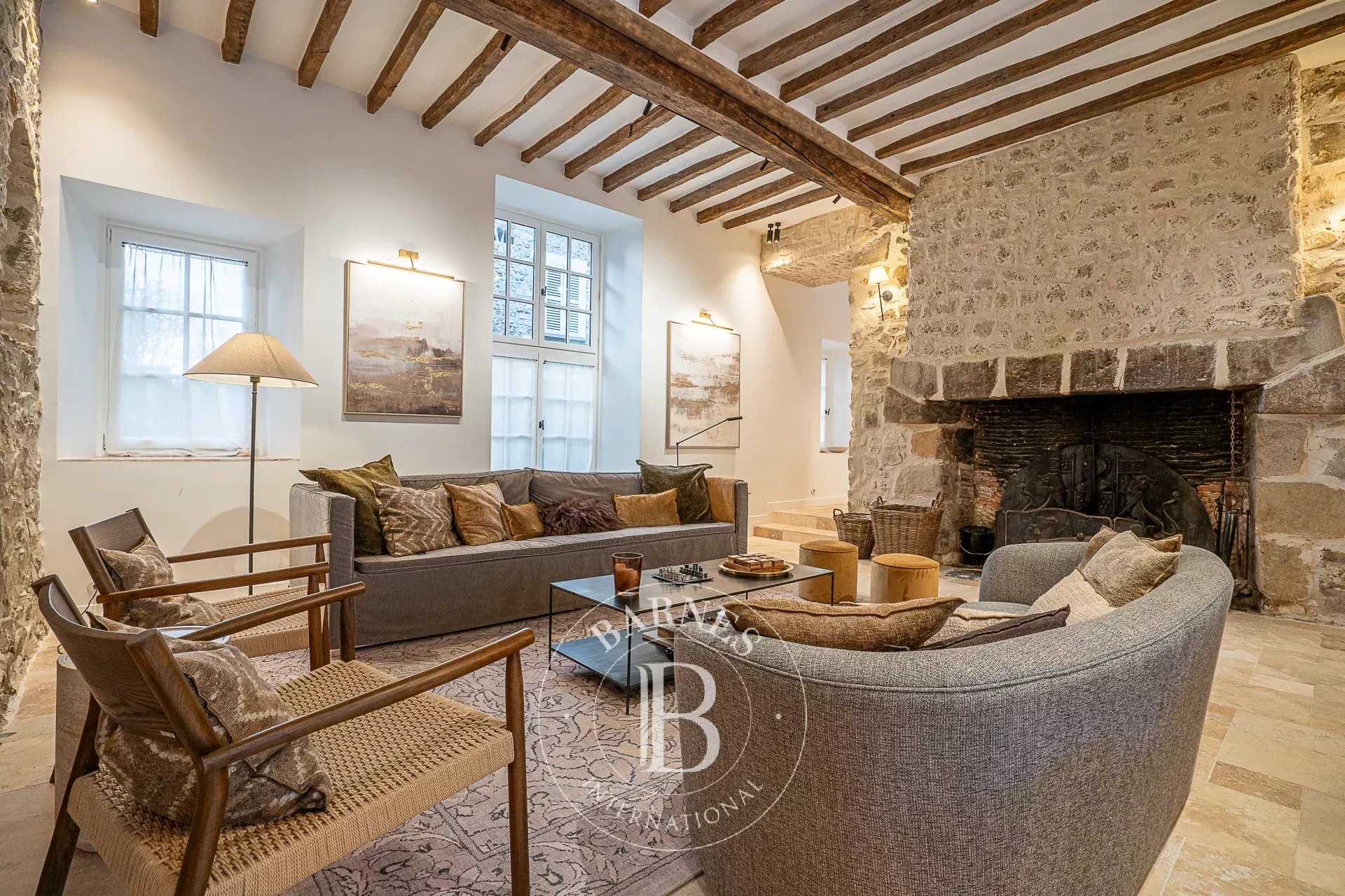 Rochefort-en-Yvelines  - Maison 8 Pi&egrave;ces 5 Chambres