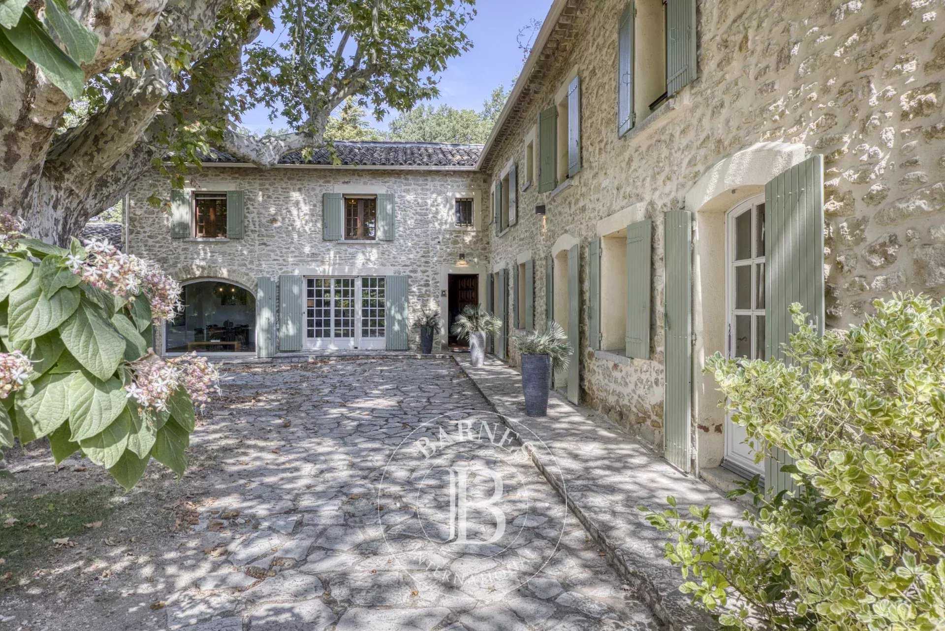 Vacqueyras  - Bastide 8 Bedrooms
