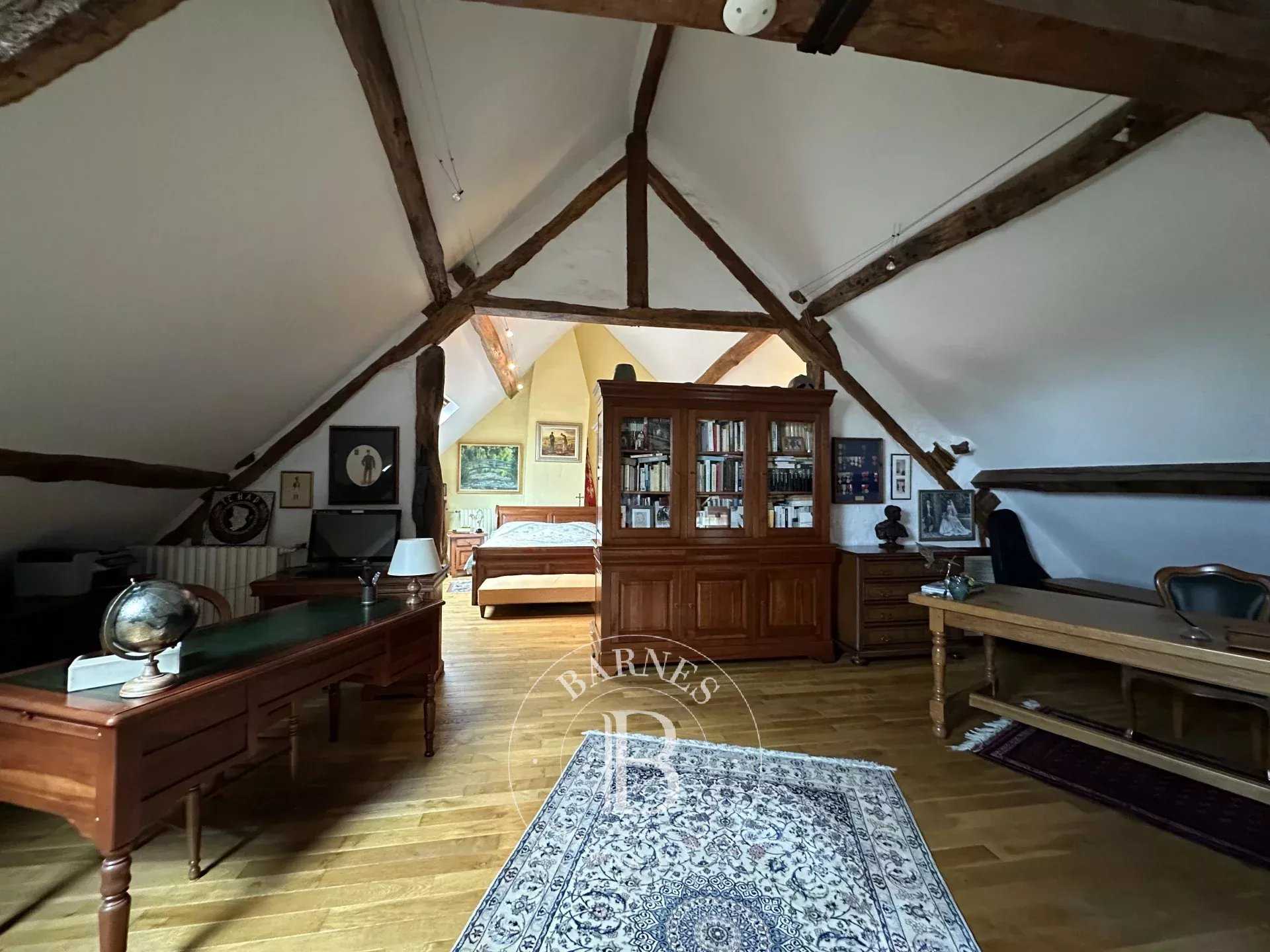 La Ferté-sous-Jouarre  - Maison 7 Pièces 5 Chambres