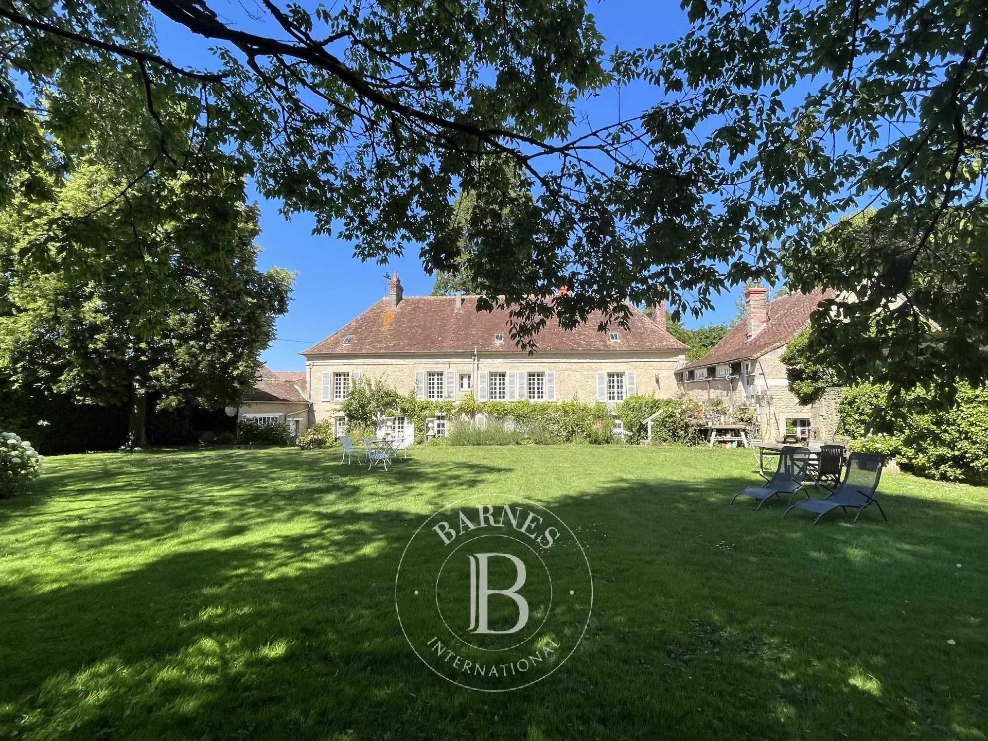 Vimoutiers  - House 7 Bedrooms