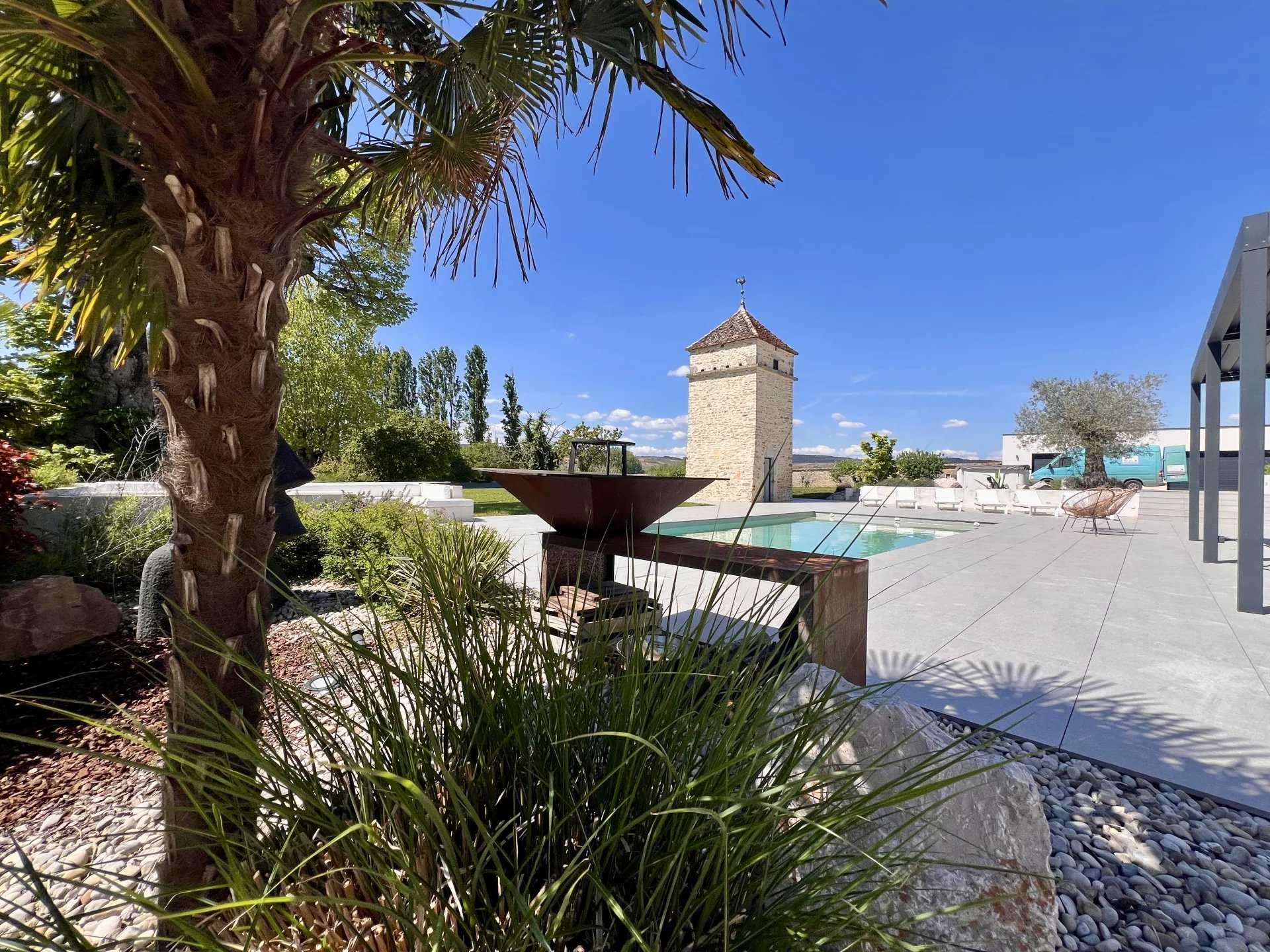 Beaune  - Maison 20 Pi&egrave;ces 8 Chambres