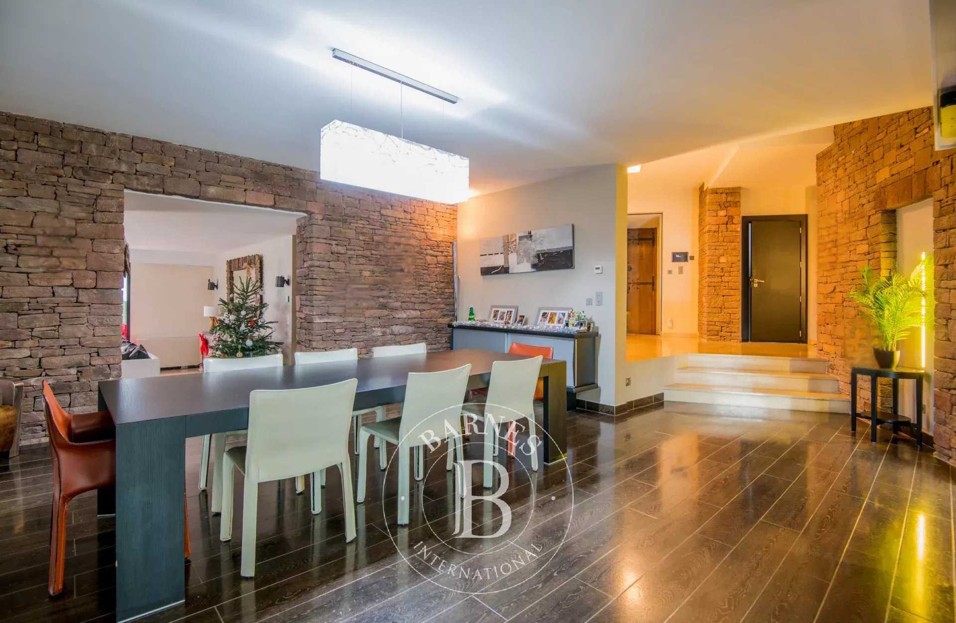 Saint-Affrique  - Villa 13 Pi&egrave;ces 6 Chambres