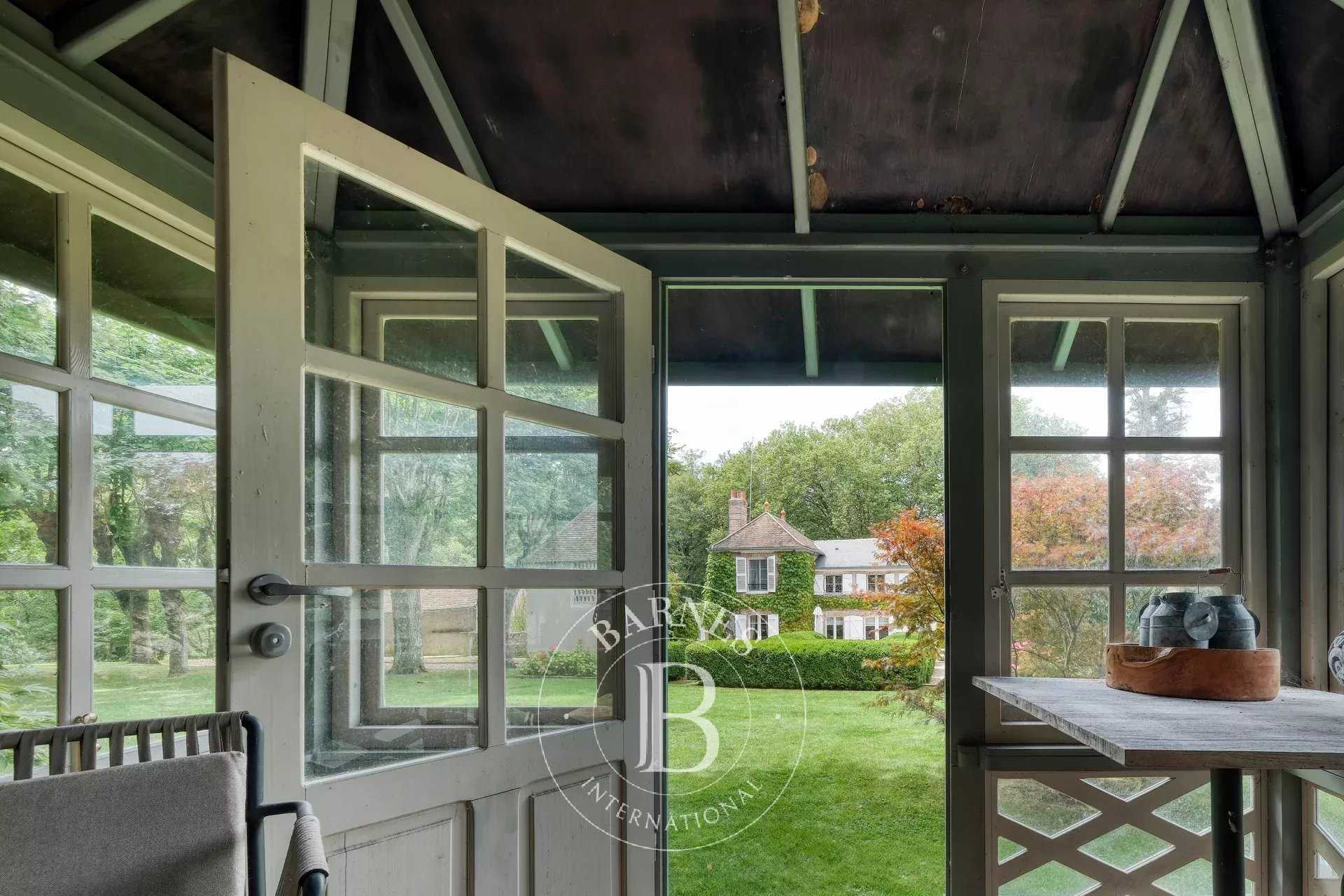 Fontainebleau  - Manor house 6 Bedrooms