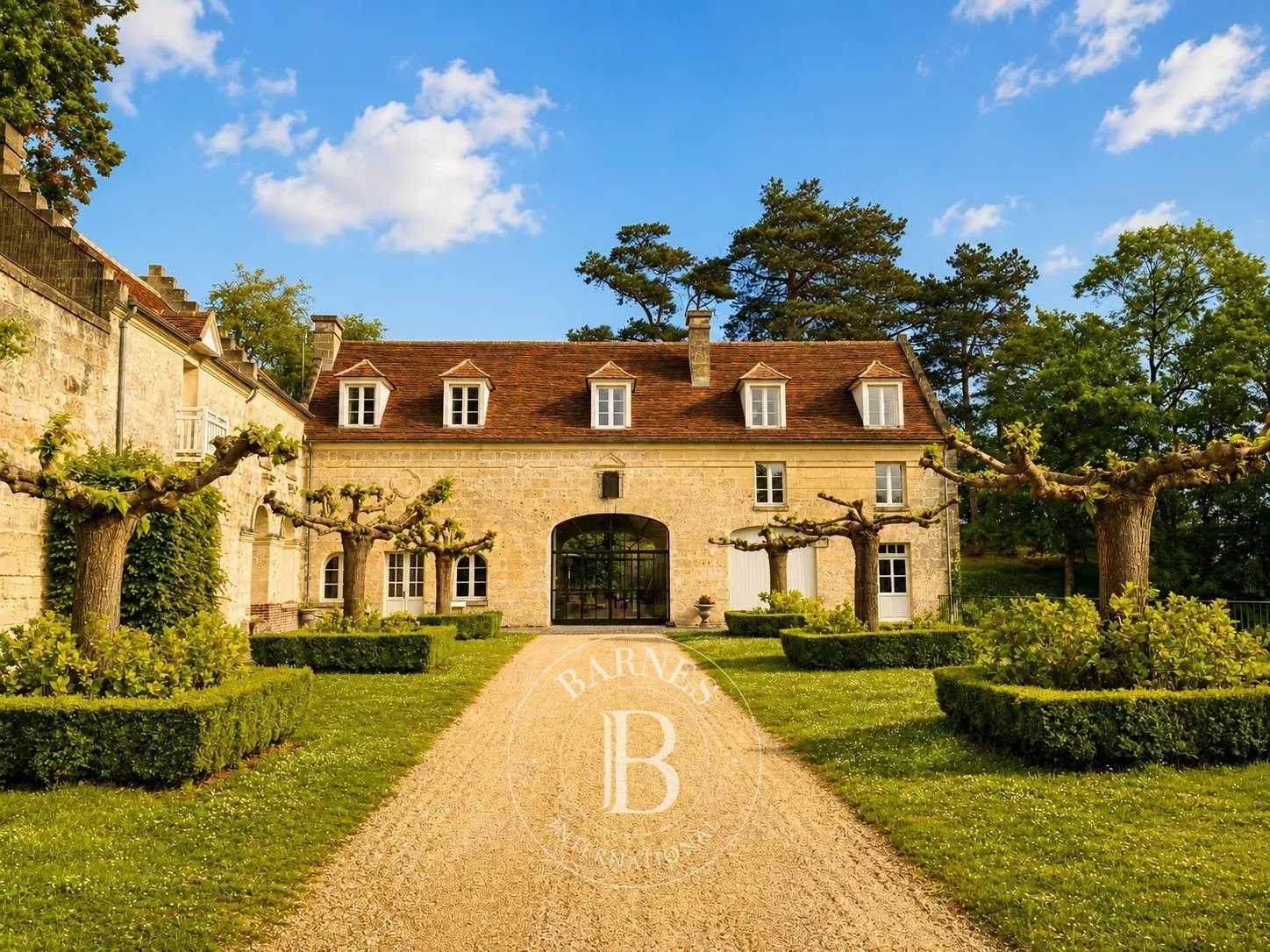 Vassens  - Château 