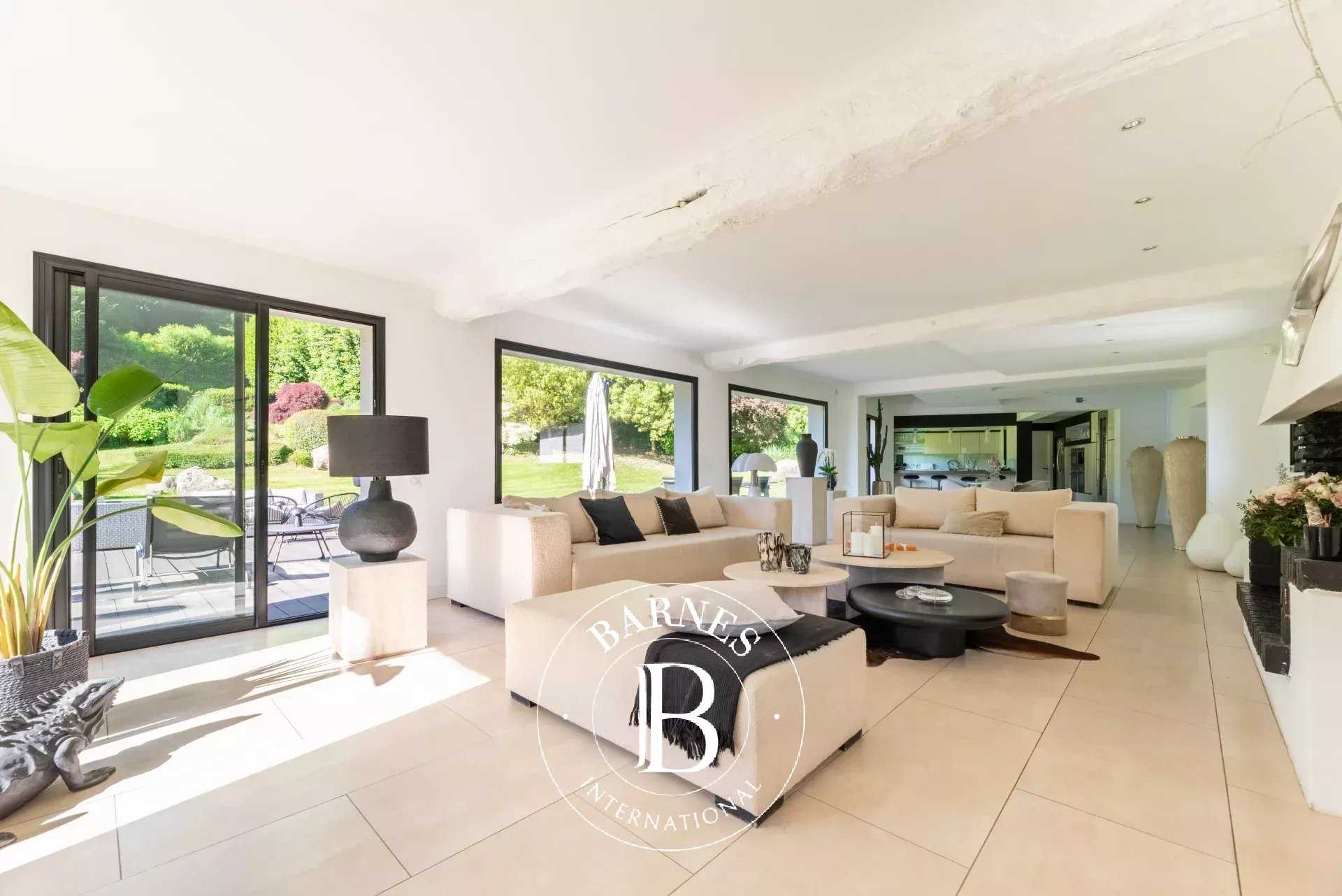 Bihorel  - Chaumière 8 Pi&egrave;ces