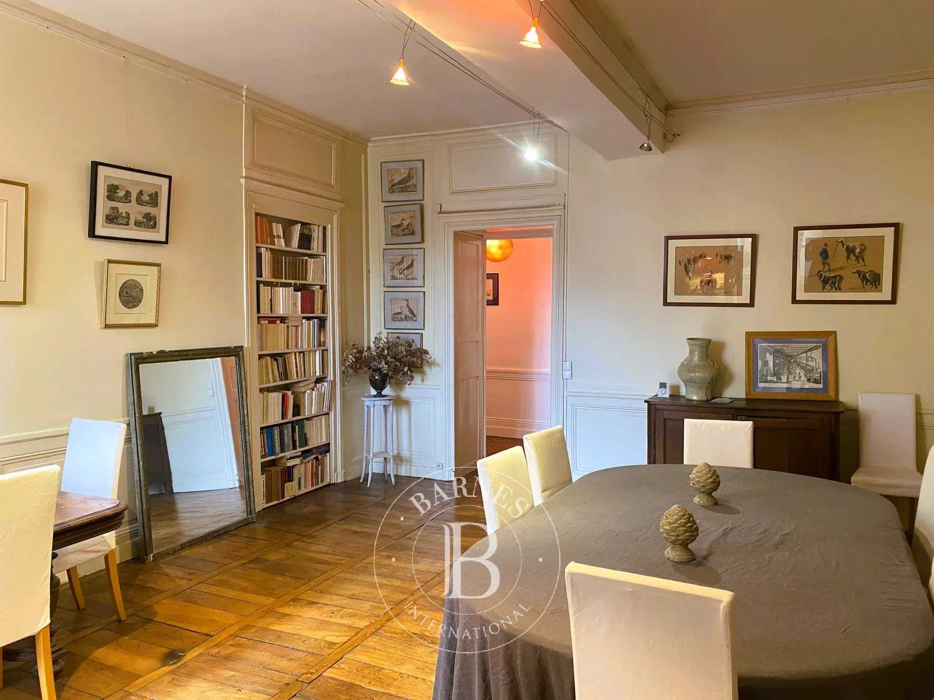 Rennes  - Apartment 4 Bedrooms