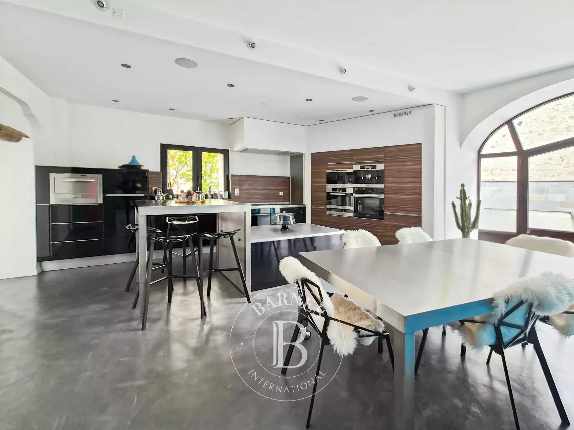 Plauzat  - Maison 10 Pi&egrave;ces 6 Chambres