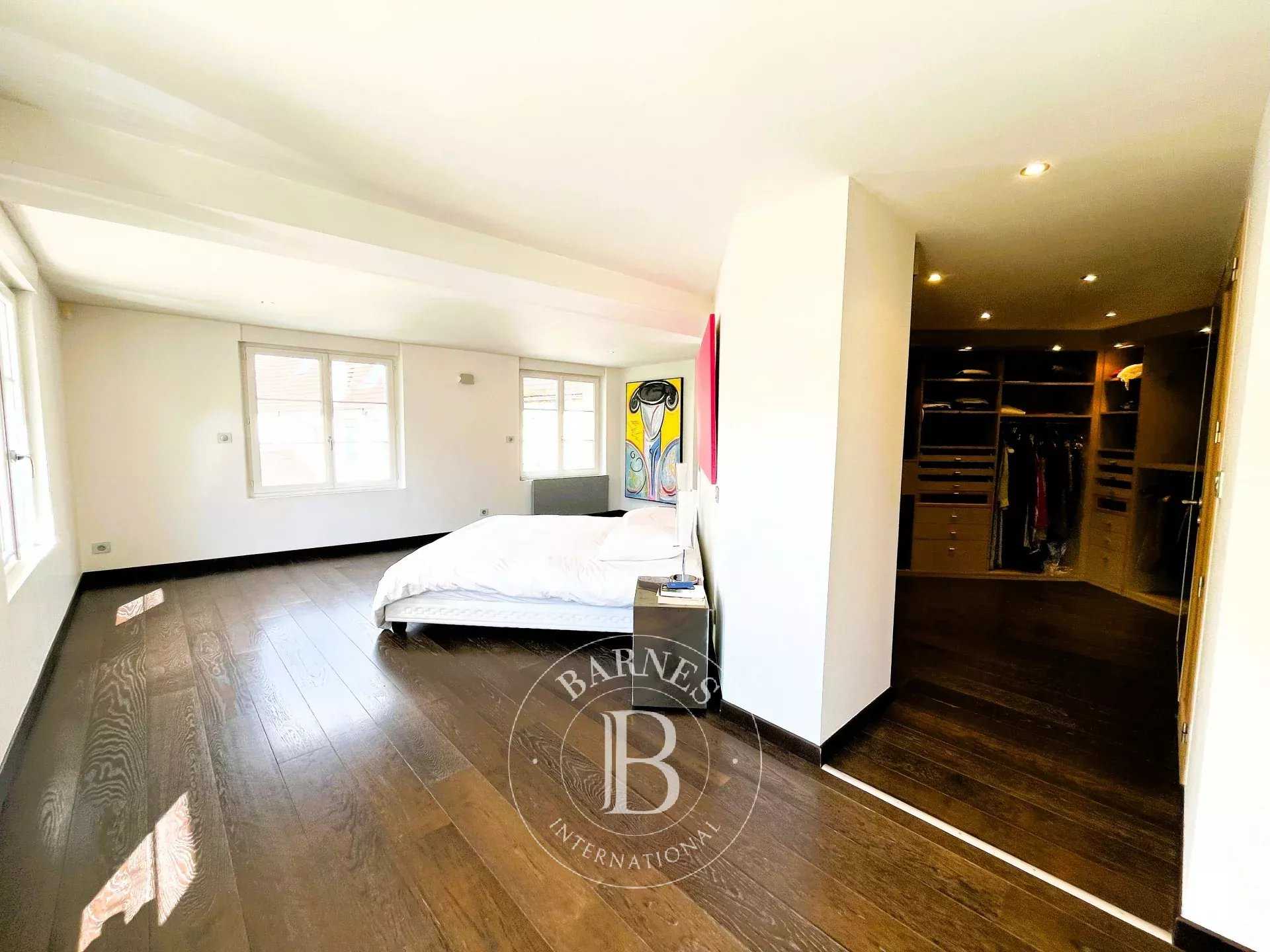 Saintines  - Maison 8 Pi&egrave;ces 6 Chambres