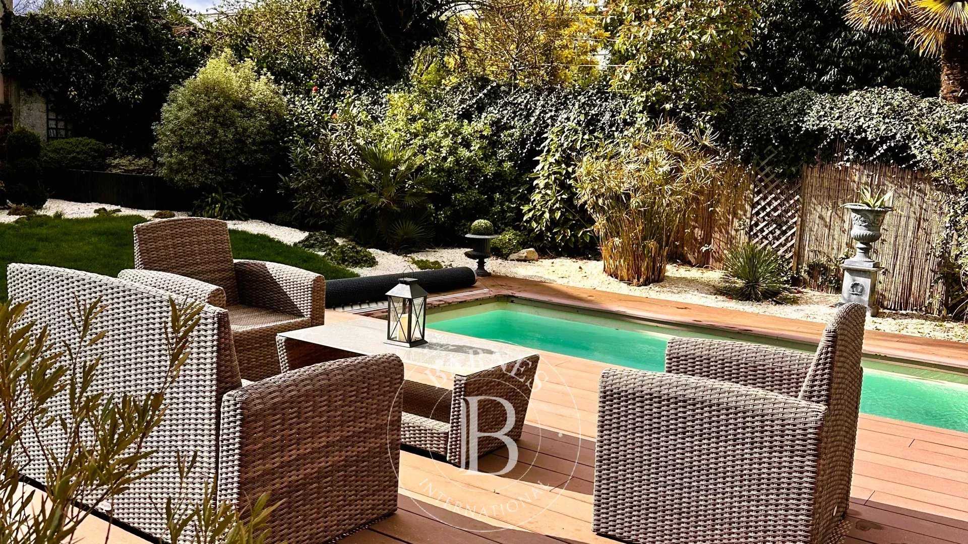 Montfort-sur-Meu  - House 5 Bedrooms