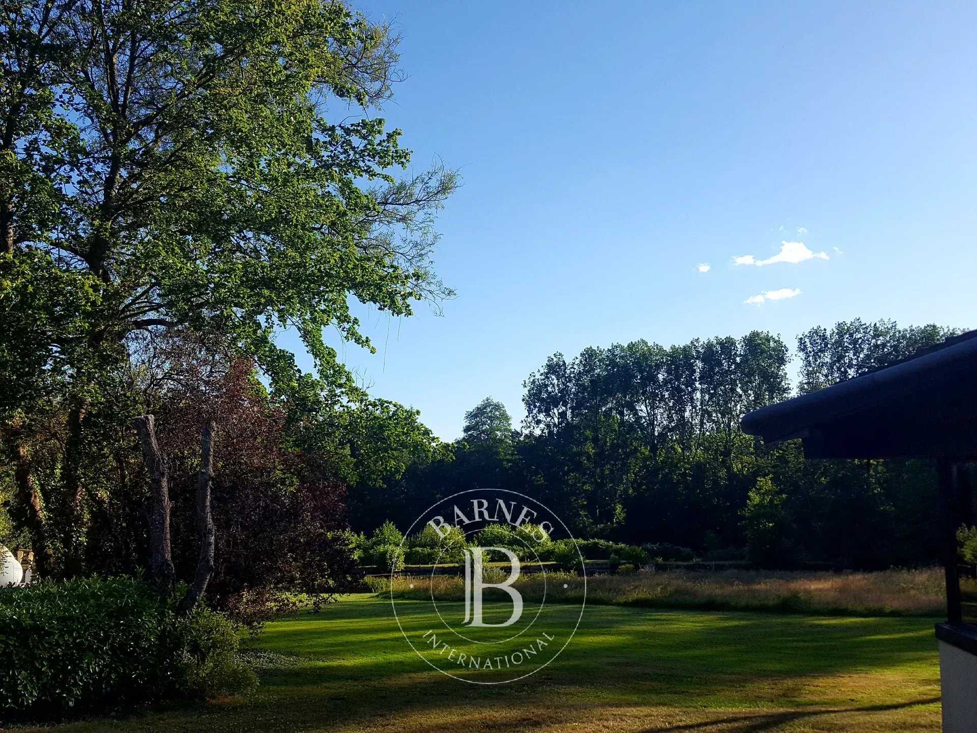 Mortagne-au-Perche  - Propriété 7 Pi&egrave;ces 3 Chambres