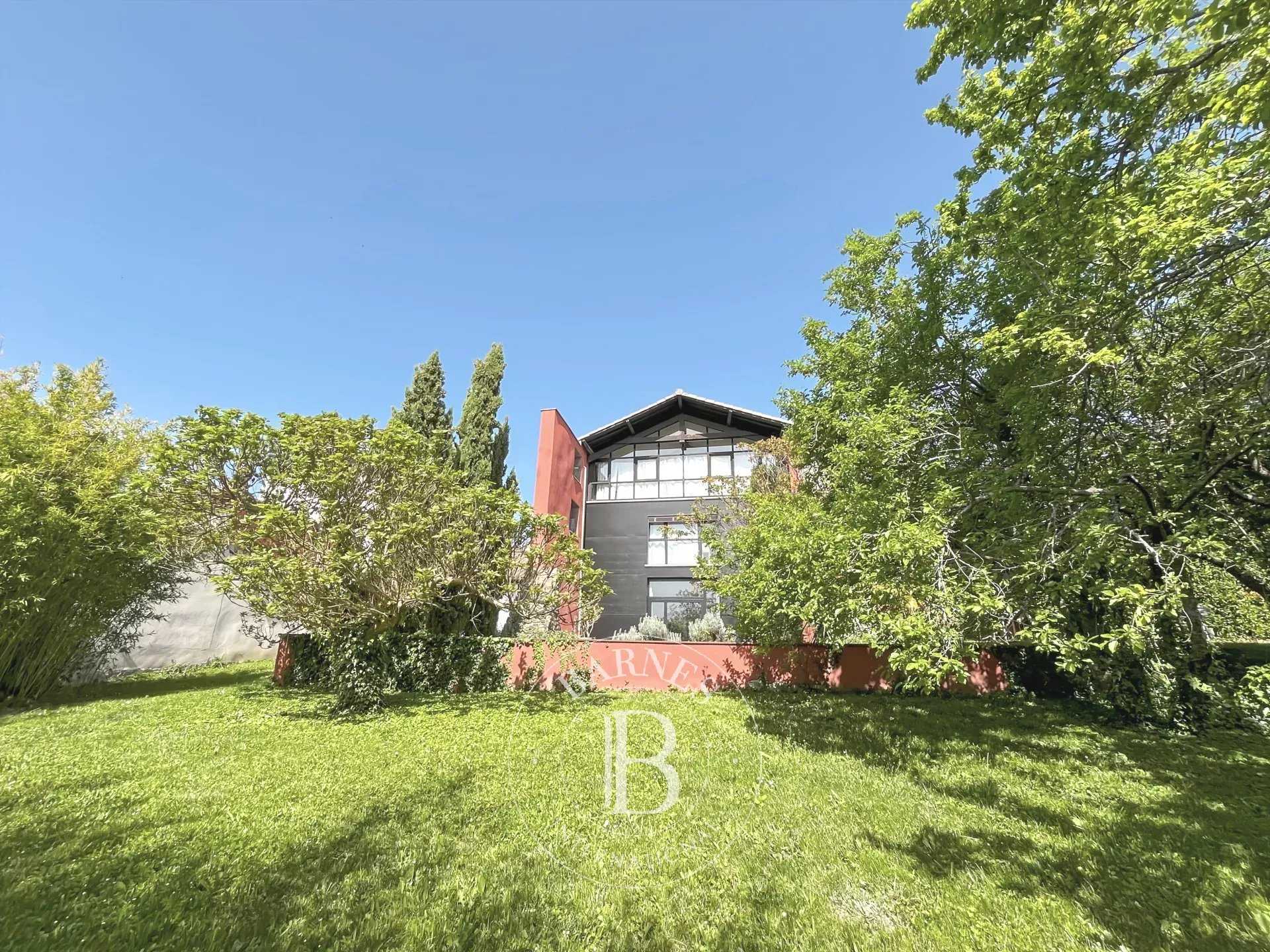 Châtel-Guyon  - Maison 9 Pi&egrave;ces 5 Chambres