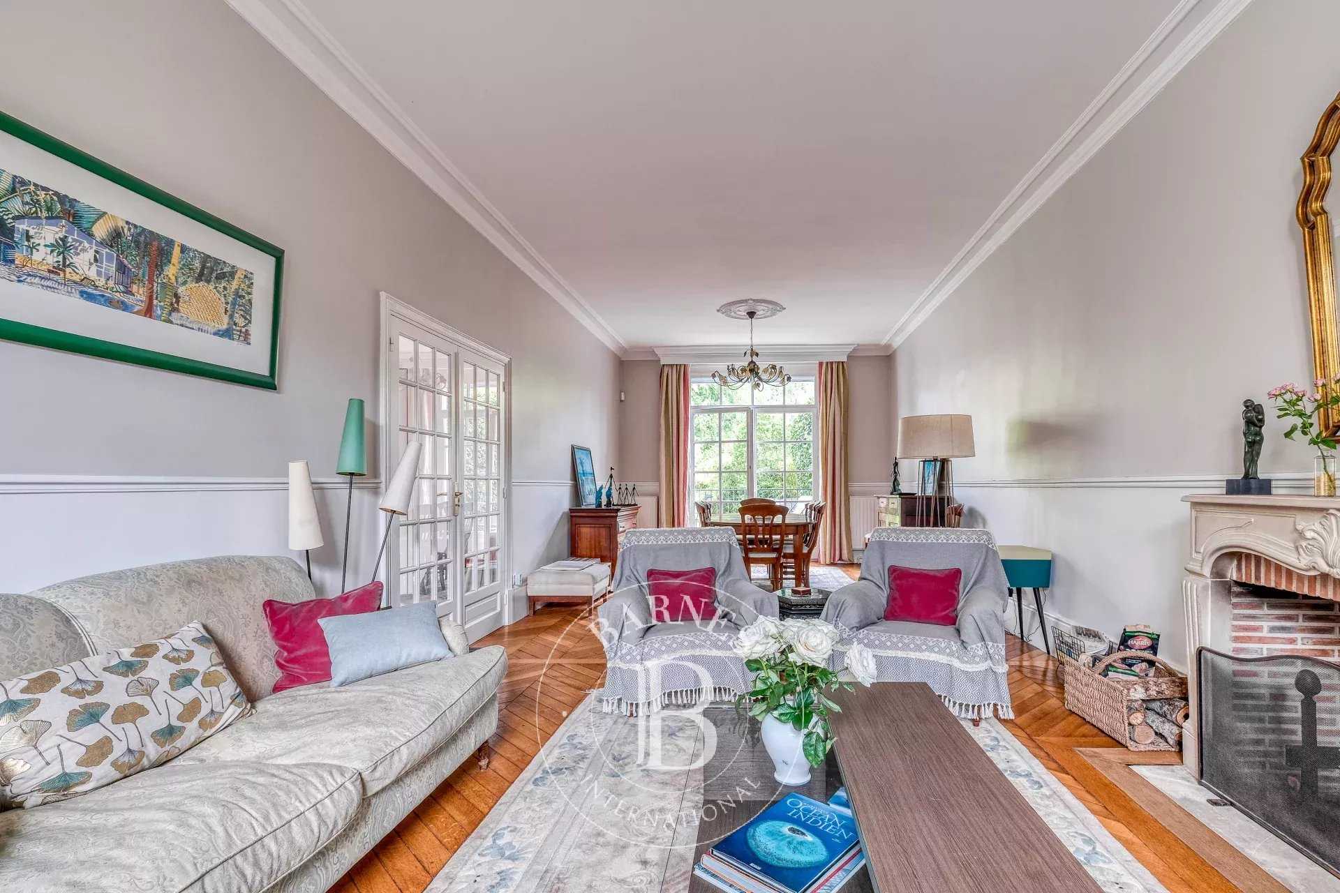 Fontainebleau  - Maison de ville 10 Pi&egrave;ces 7 Chambres