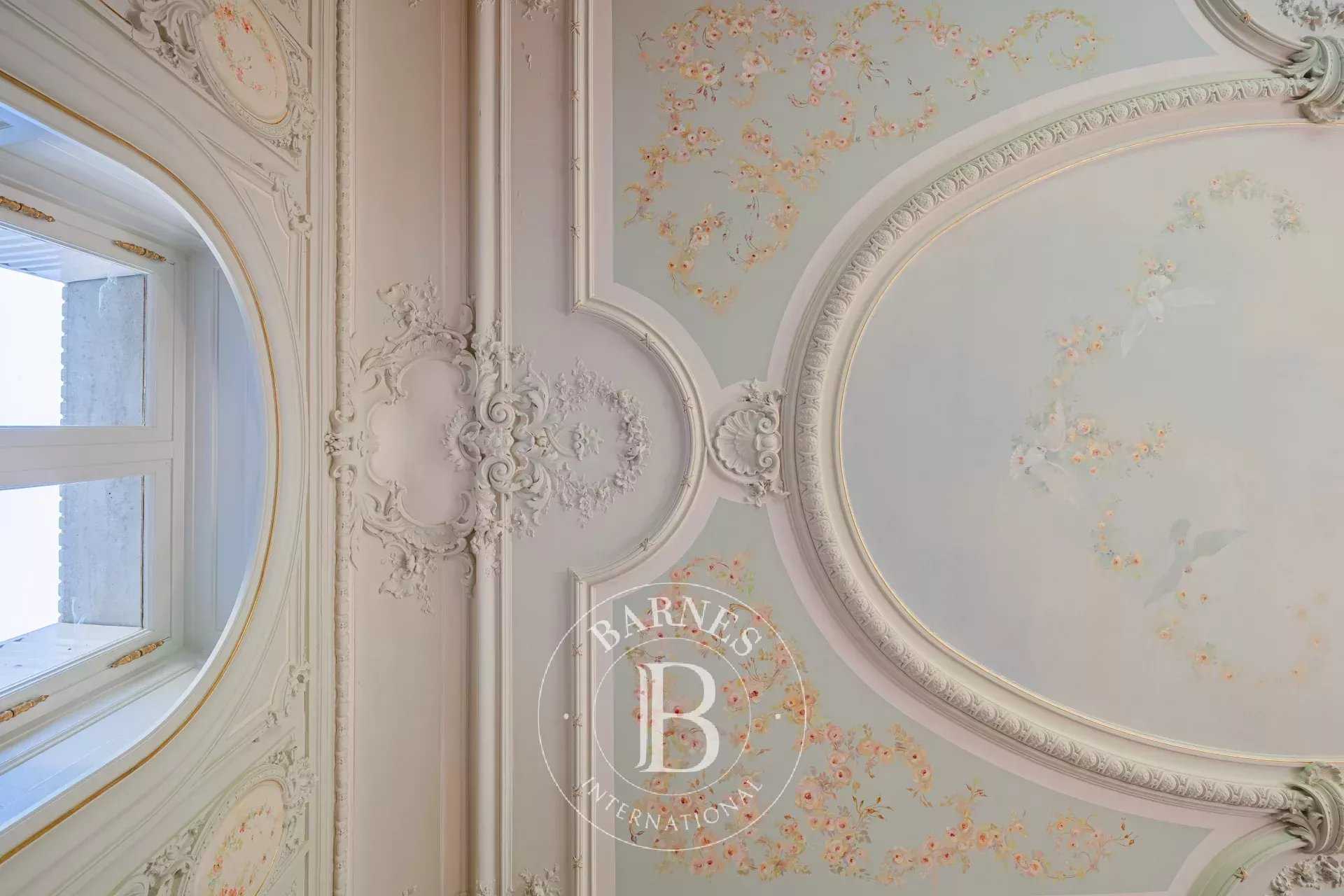Voreppe  - Propriété 19 Pi&egrave;ces 7 Chambres