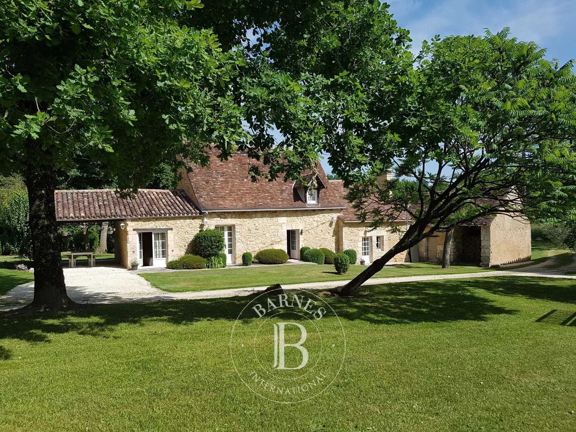 Bergerac  - Propriété 8 Pièces 5 Chambres