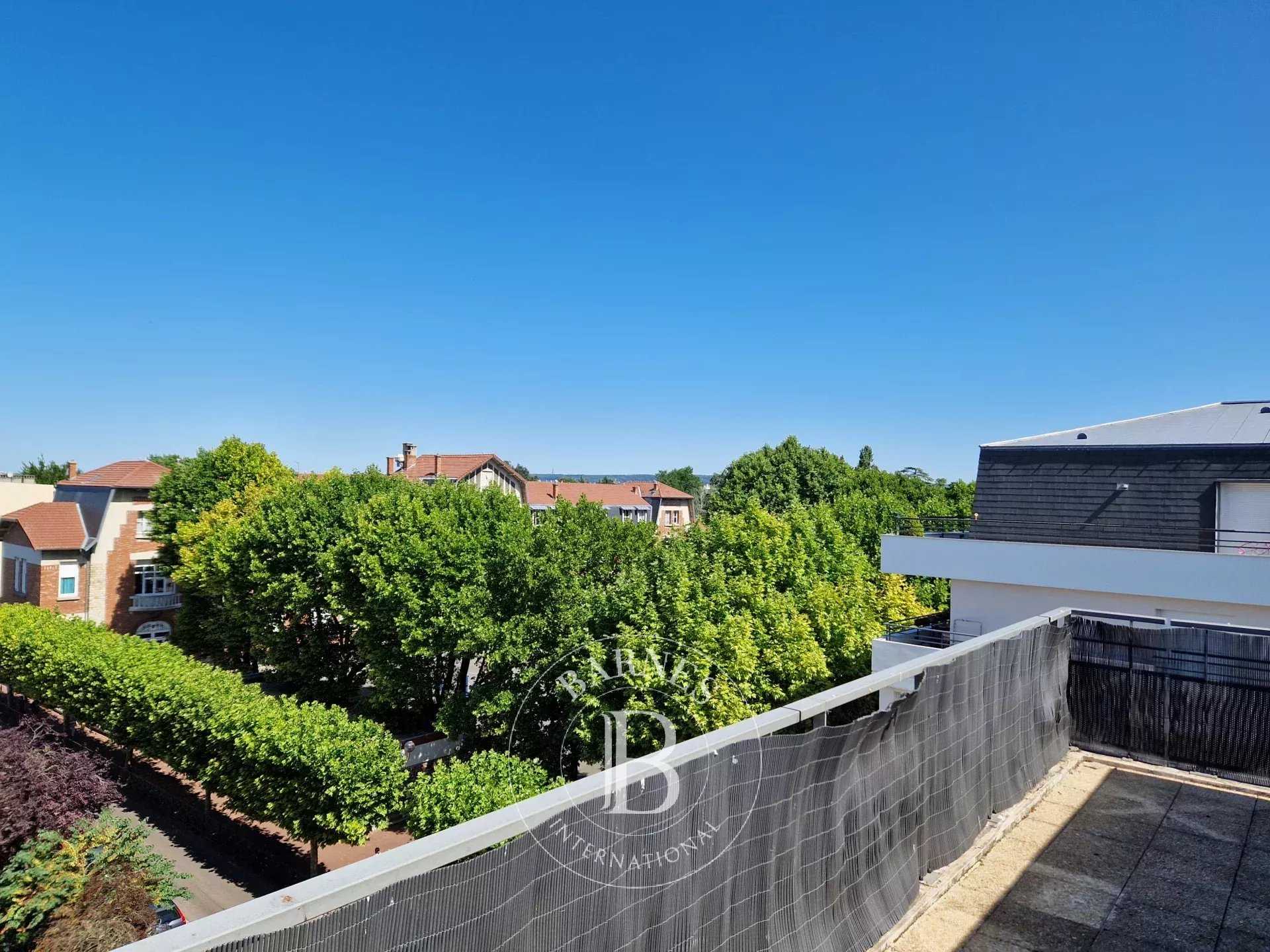 Saint-Gratien  - Appartement 3 Pi&egrave;ces 2 Chambres