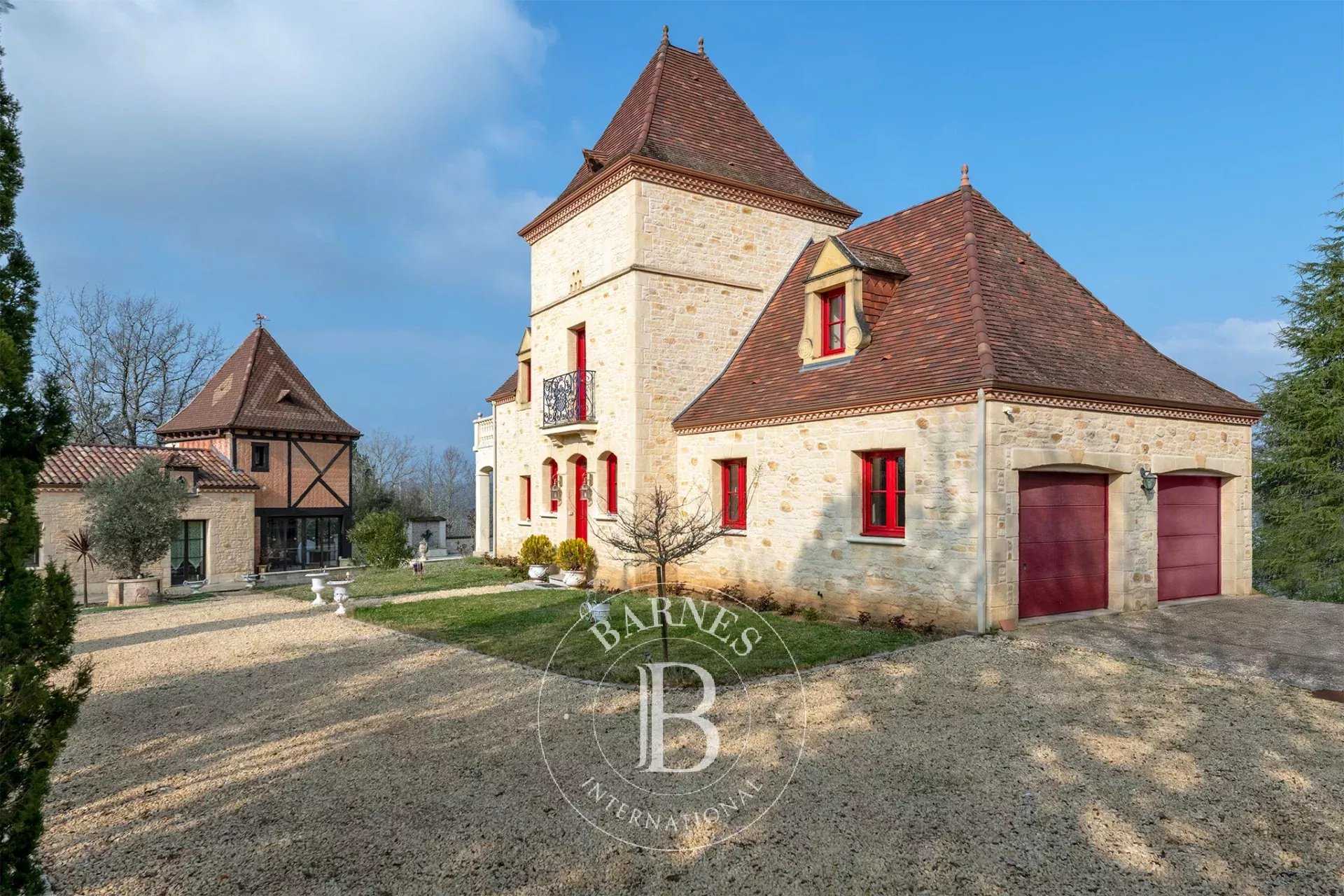 Castelnaud-la-Chapelle  - Maison 10 Pièces 7 Chambres
