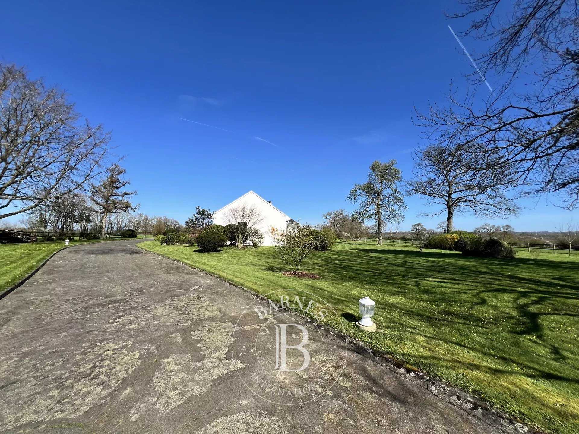 Quettreville-sur-Sienne  - Maison 7 Pi&egrave;ces 4 Chambres
