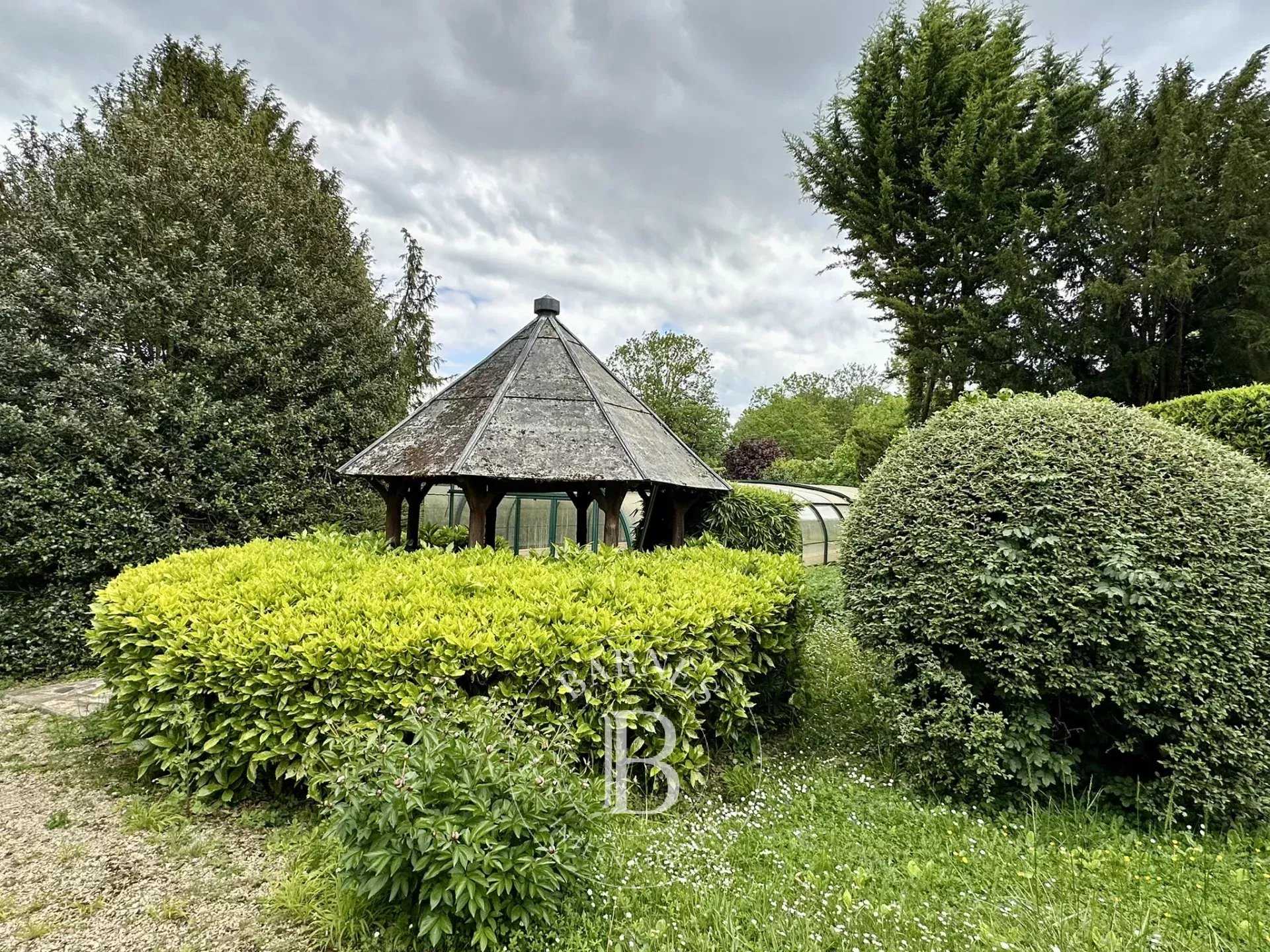 Brunoy  - Maison 7 Pi&egrave;ces 4 Chambres