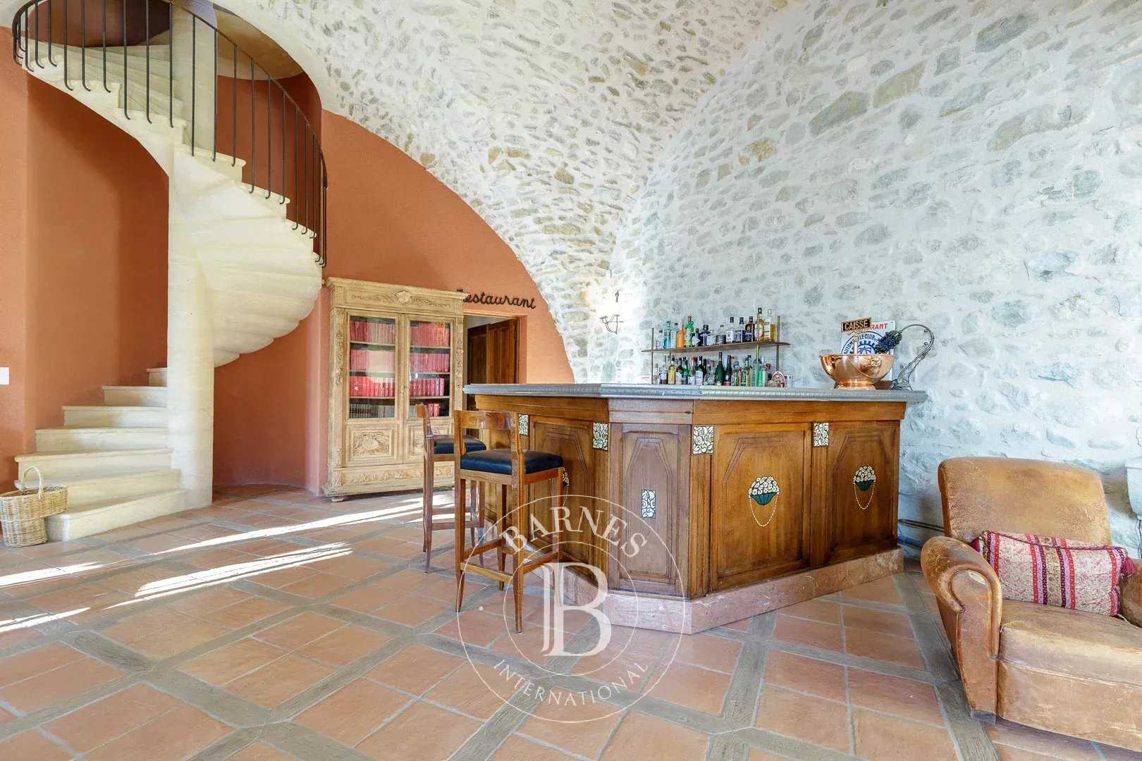 Bourdeaux  - House 7 Bedrooms