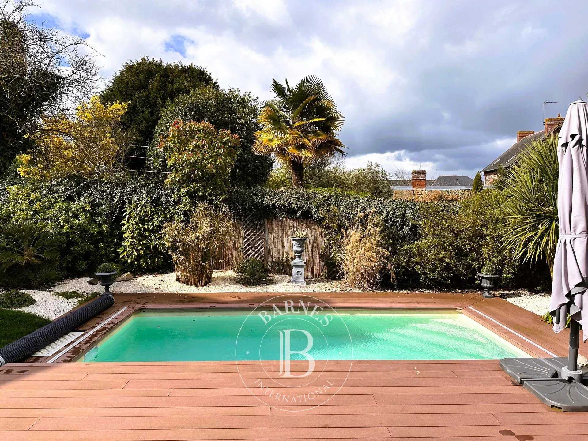 Montfort-sur-Meu  - House 5 Bedrooms