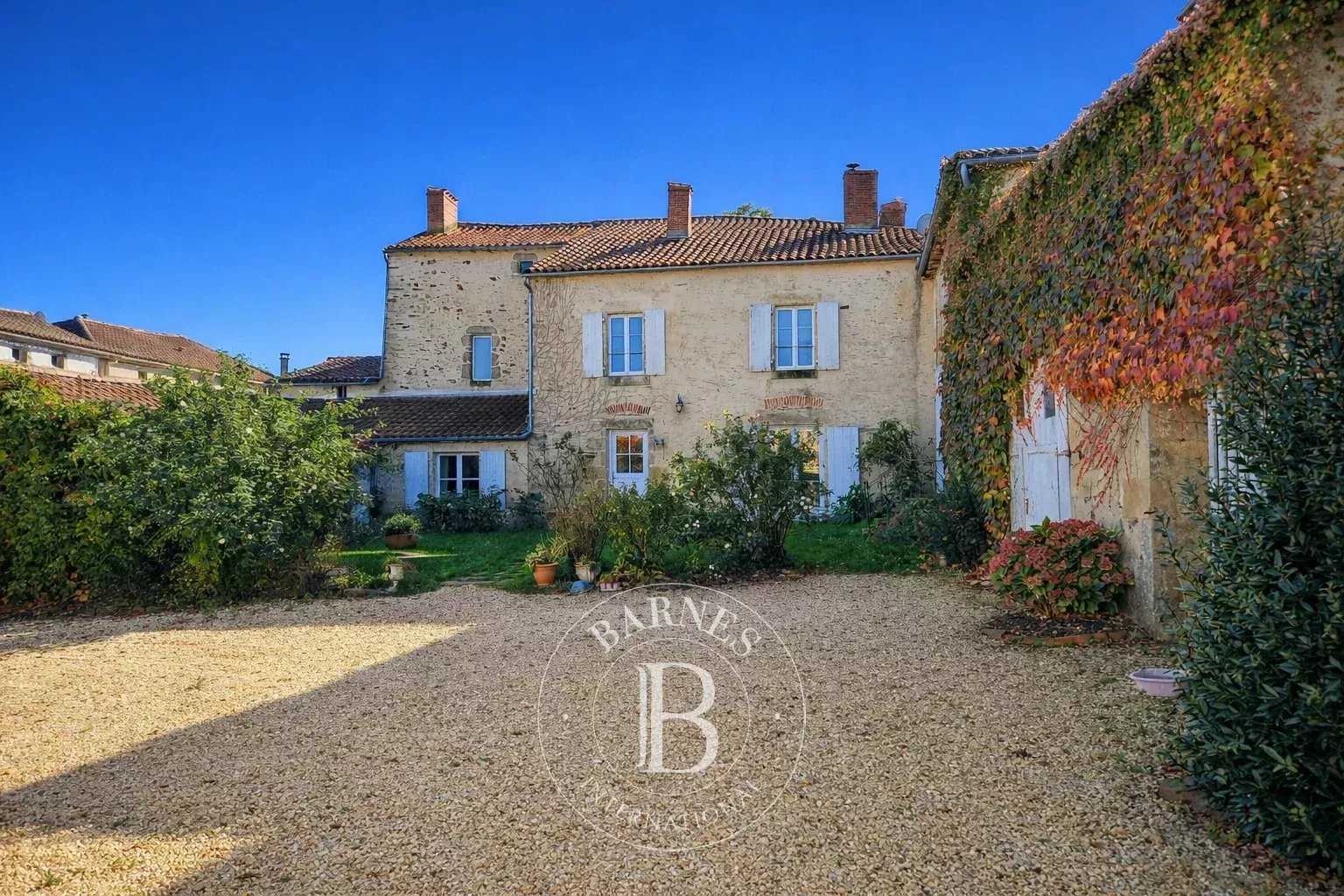 La Châtaigneraie  - Maison 15 Pi&egrave;ces 7 Chambres