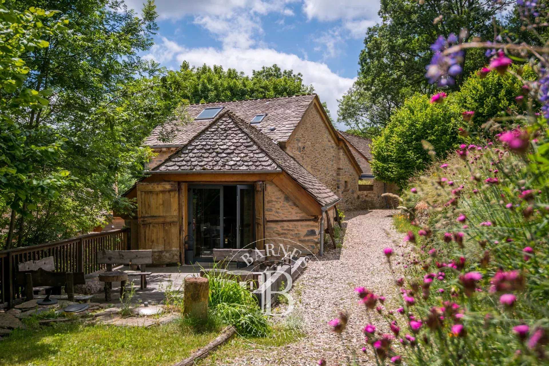 Sévérac-le-Château  - Property 19 Bedrooms