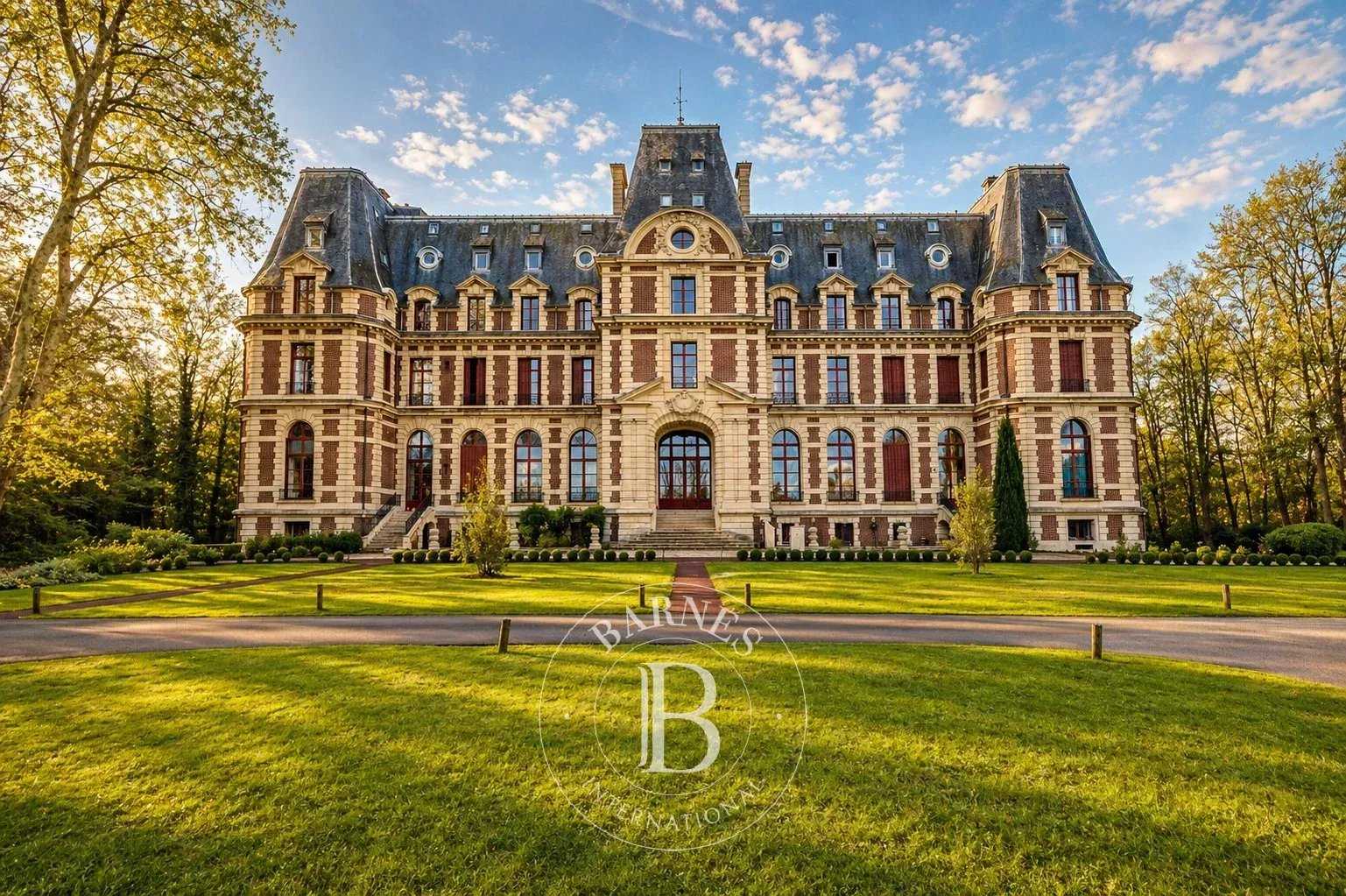 Compiègne  - Appartement 5 Pi&egrave;ces 3 Chambres