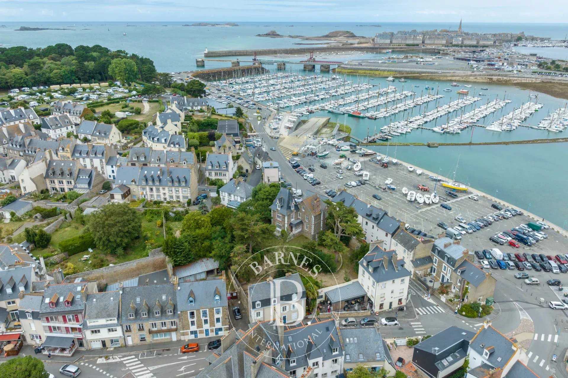 Saint-Malo  - Maison 7 Pièces