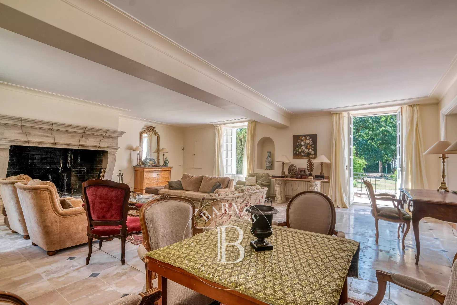 Provins  - Manoir 14 Pièces 6 Chambres