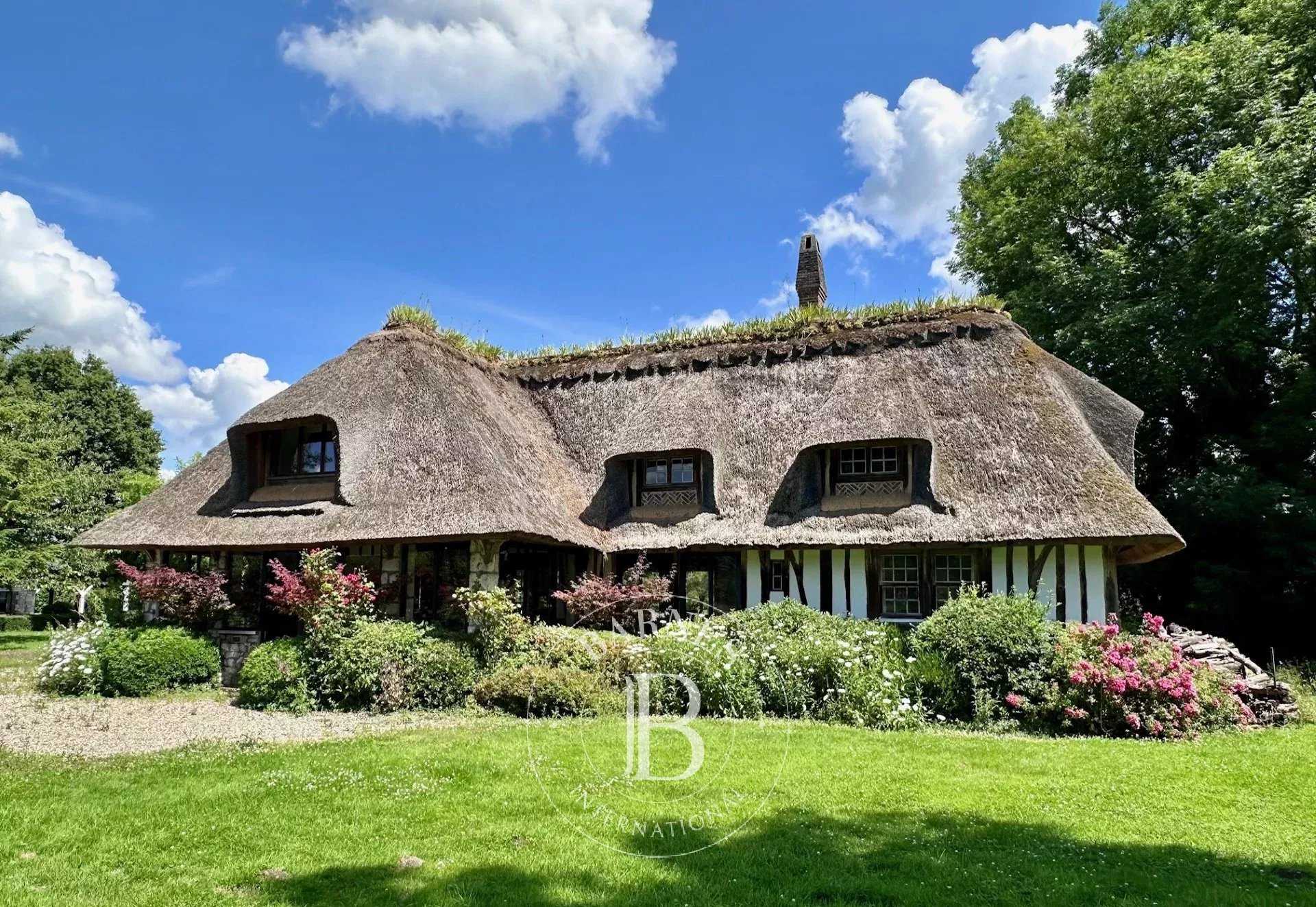 Anneville-Ambourville  - Maison 6 Pièces 4 Chambres