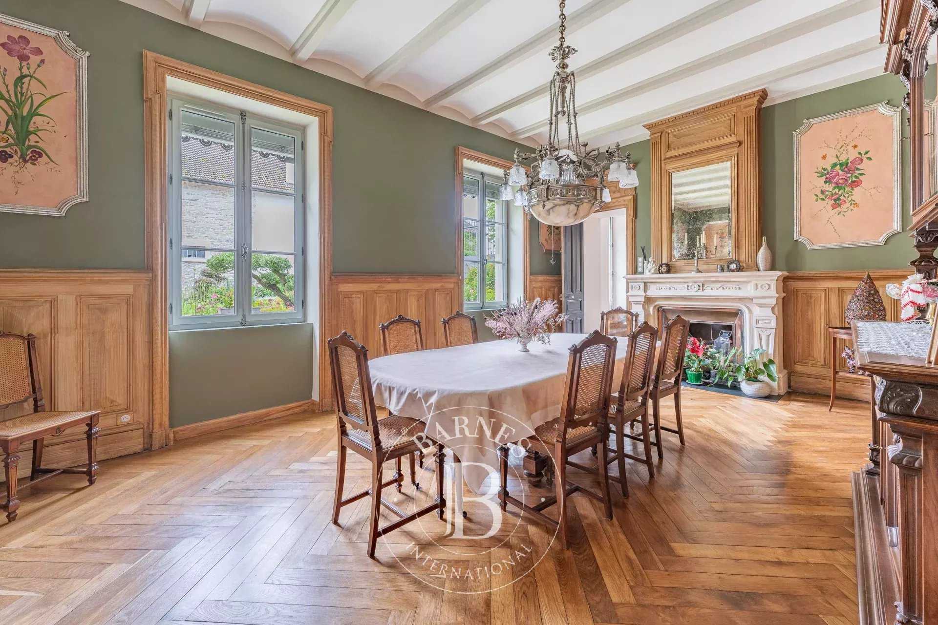 Maubec  - Bed and breakfast 6 Bedrooms