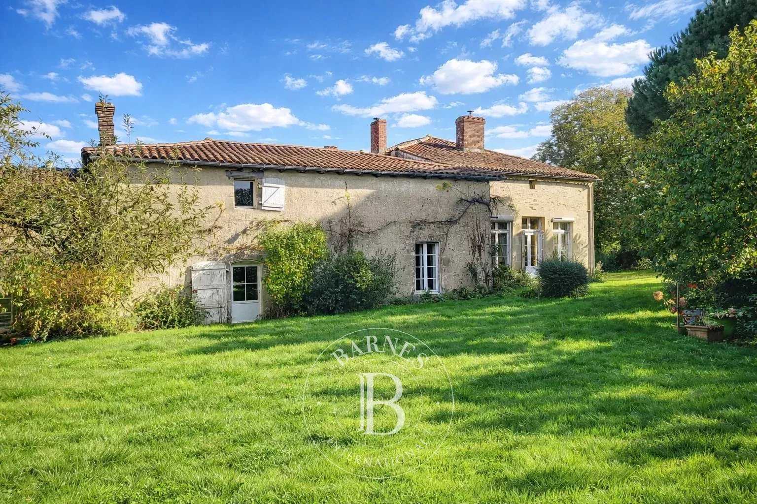 La Châtaigneraie  - Maison 15 Pi&egrave;ces 7 Chambres