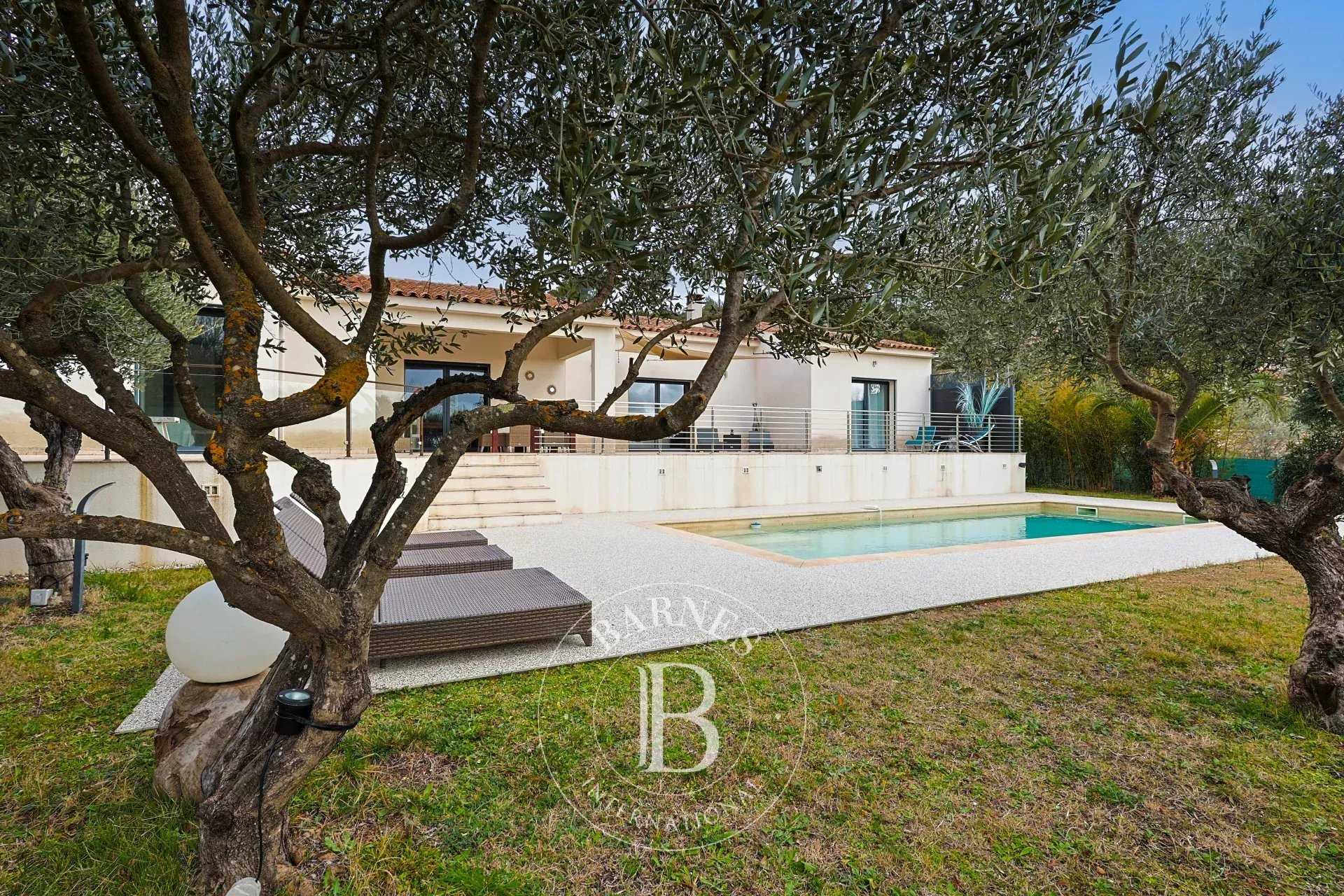 Cotignac  - Villa 5 Pièces 3 Chambres