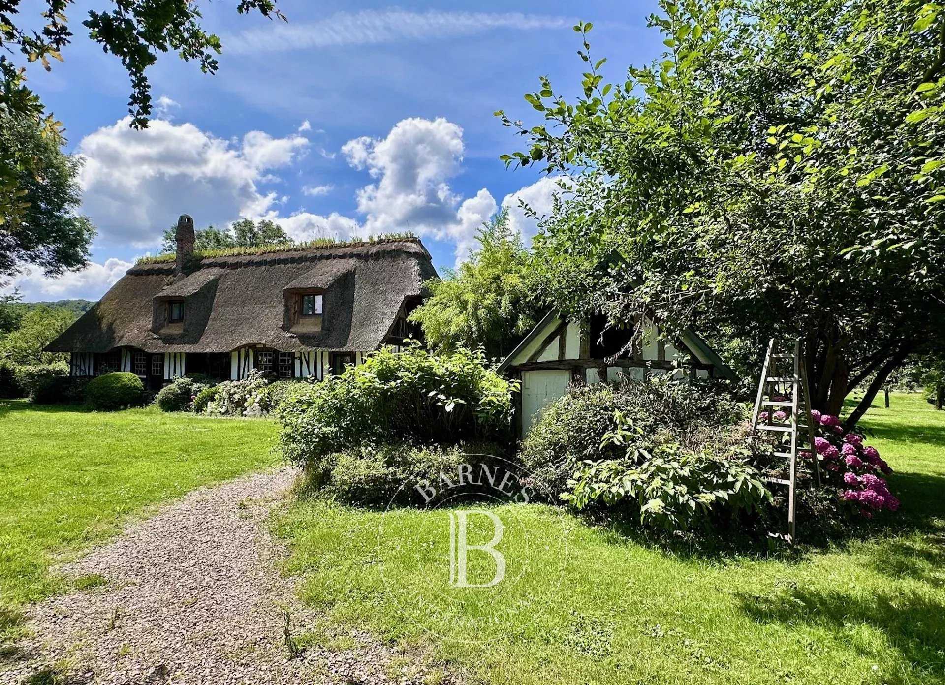 Anneville-Ambourville  - Maison 6 Pièces 4 Chambres